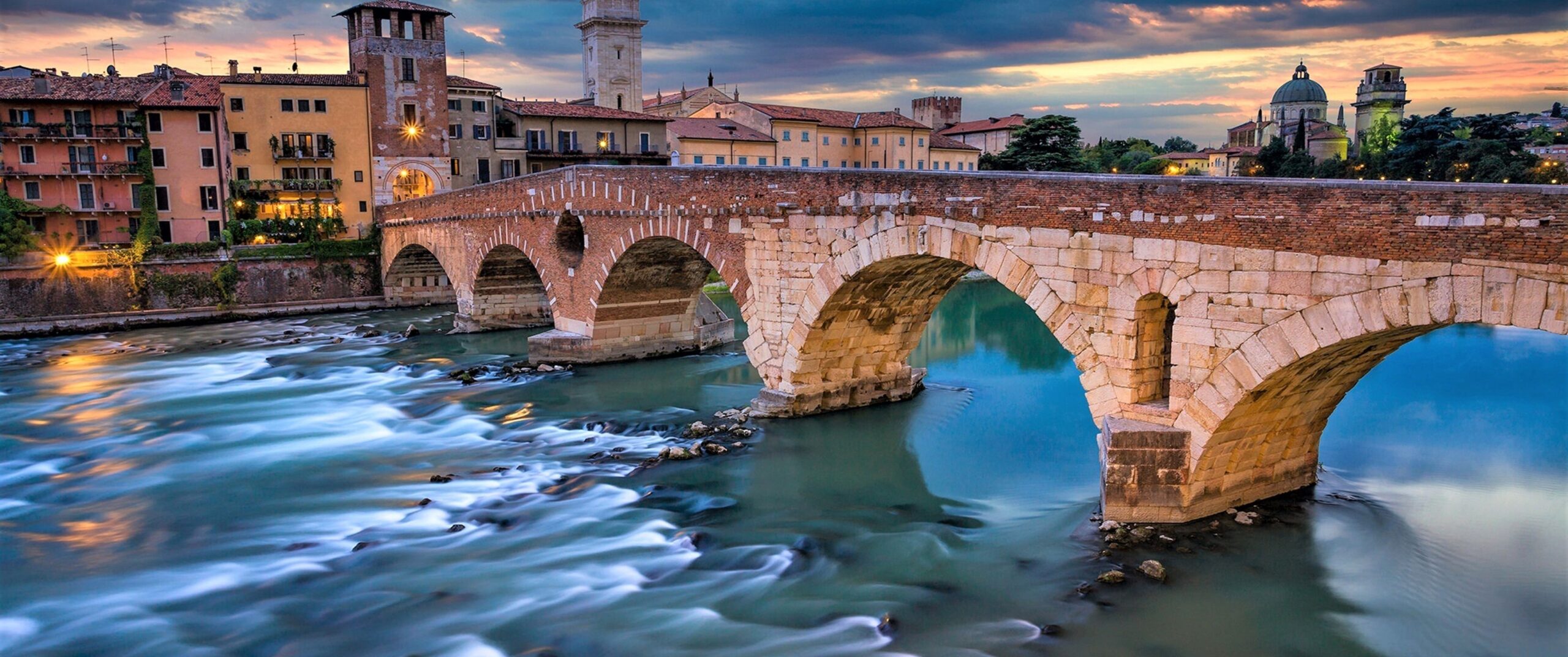 Download Italy, Verona, Bridge, Dark Clouds, Buildings