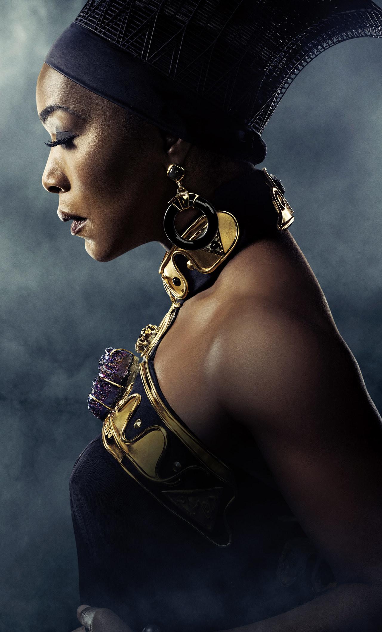 Angela Bassett In Black Panther Poster 5k iPhone 6+ HD 4k