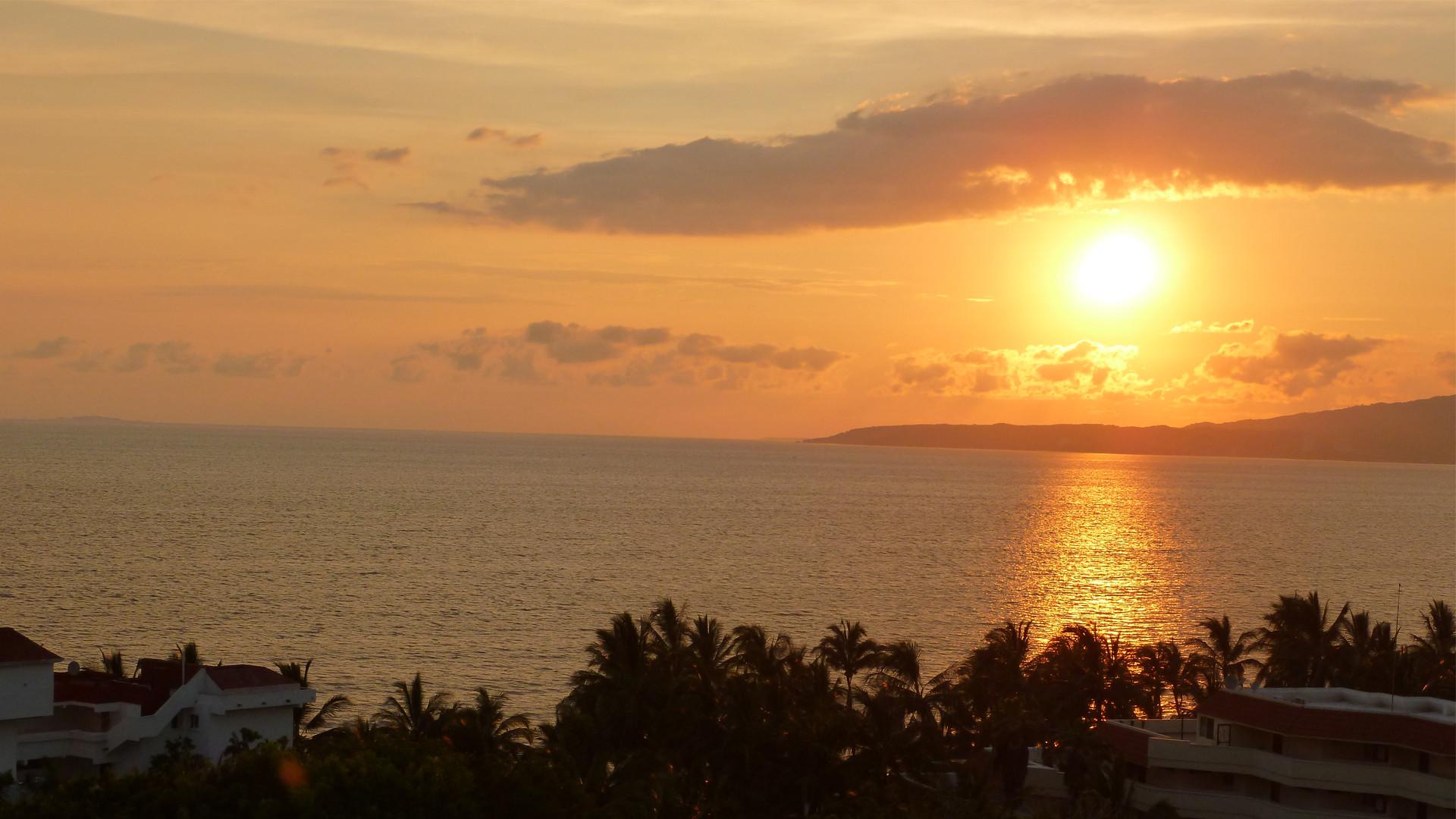 Puerto Vallarta sunset in late July [] : wallpapers