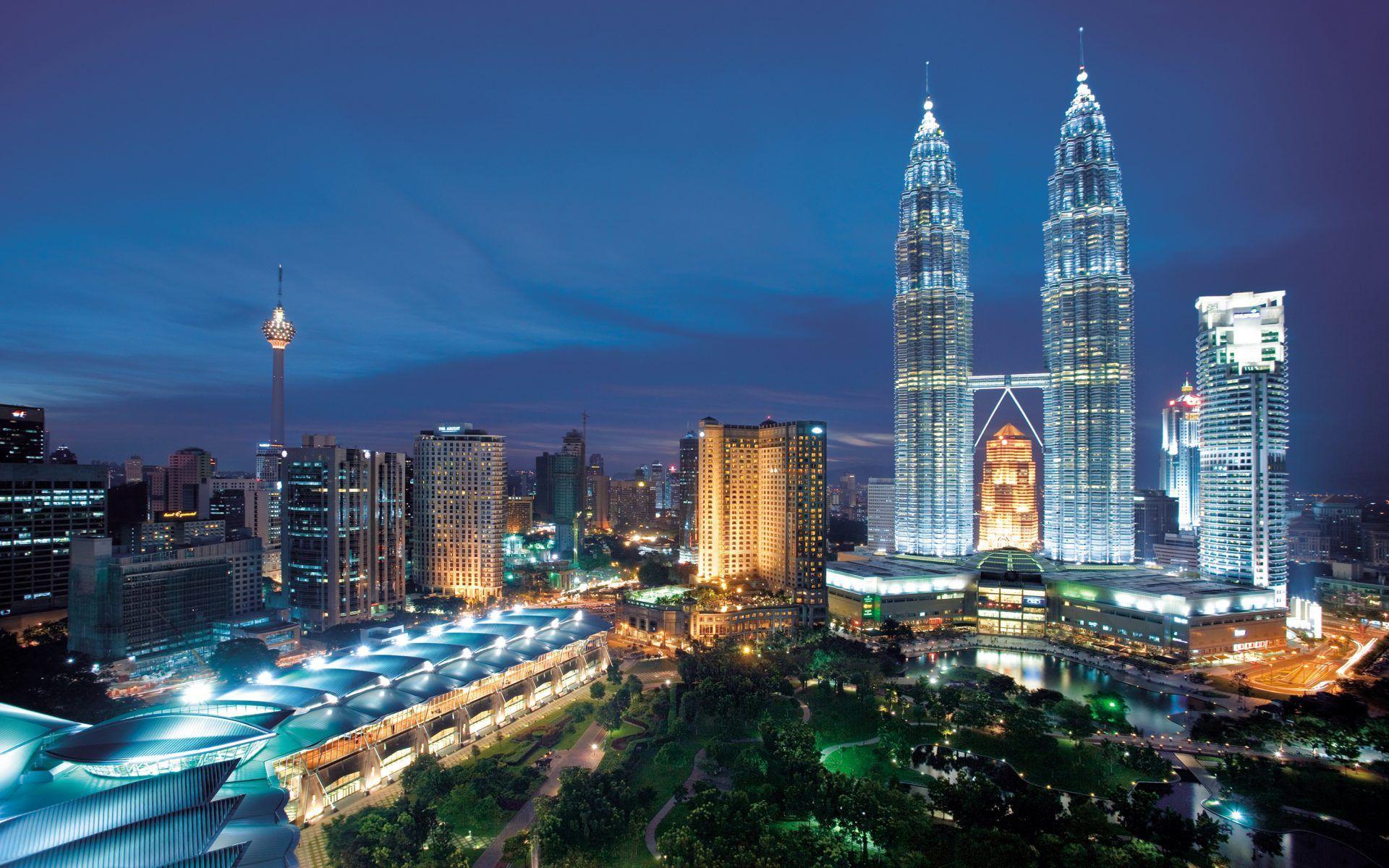 Kuala Lumpur At Night Malaysia Desktop Hd Wallpapers : Wallpapers13