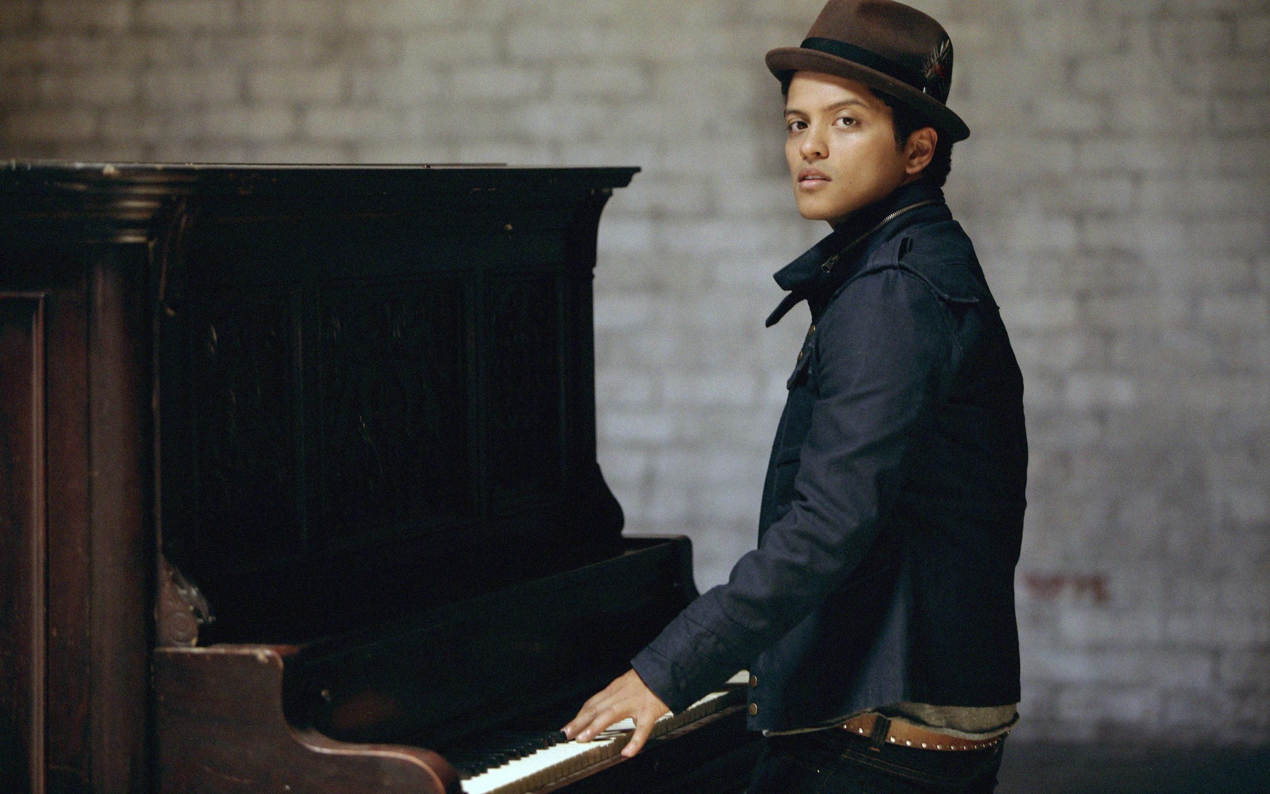 Bruno Mars Wallpapers HD