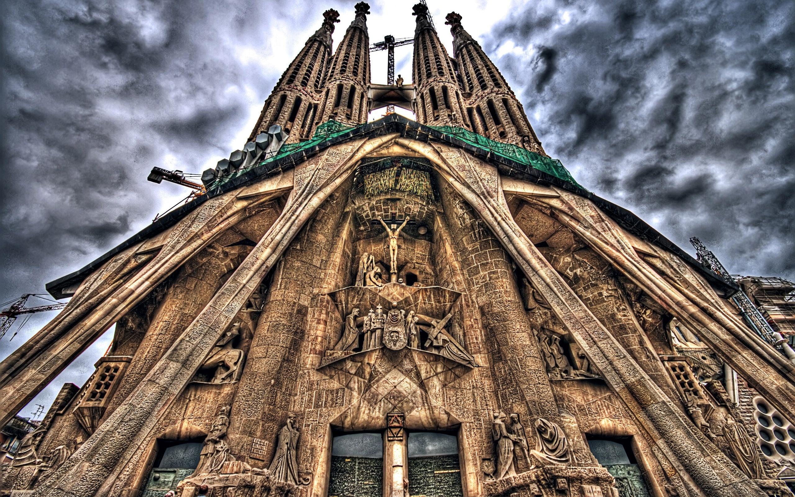 La Sagrada Familia HD desktop wallpapers : Widescreen : High