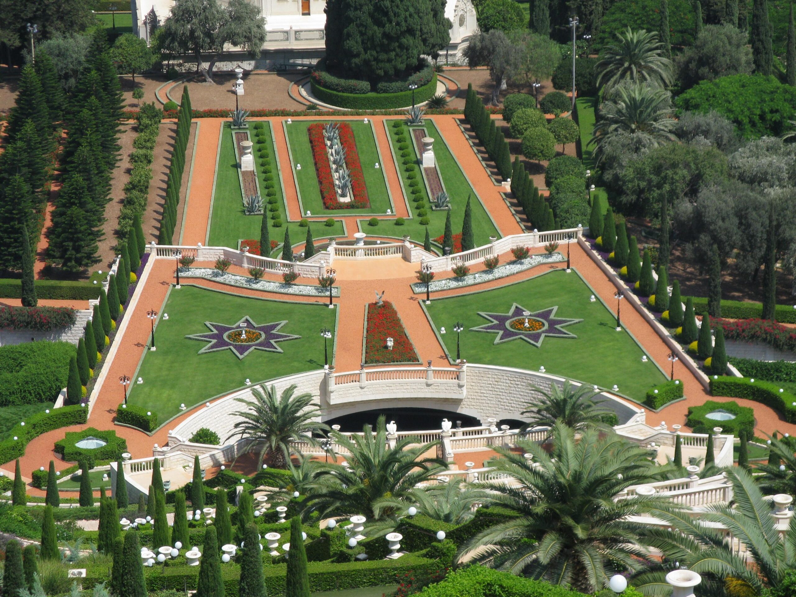 File:Bahá’í gardens by Yukatan