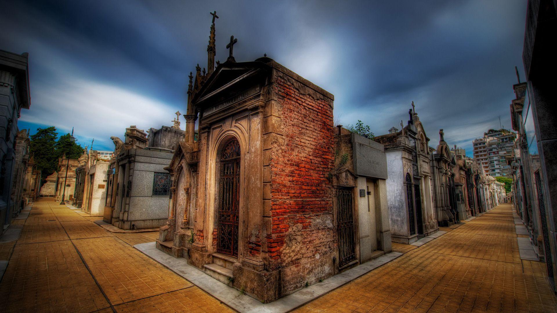 La Recoleta Cemetery in Buenos Aires widescreen wallpapers