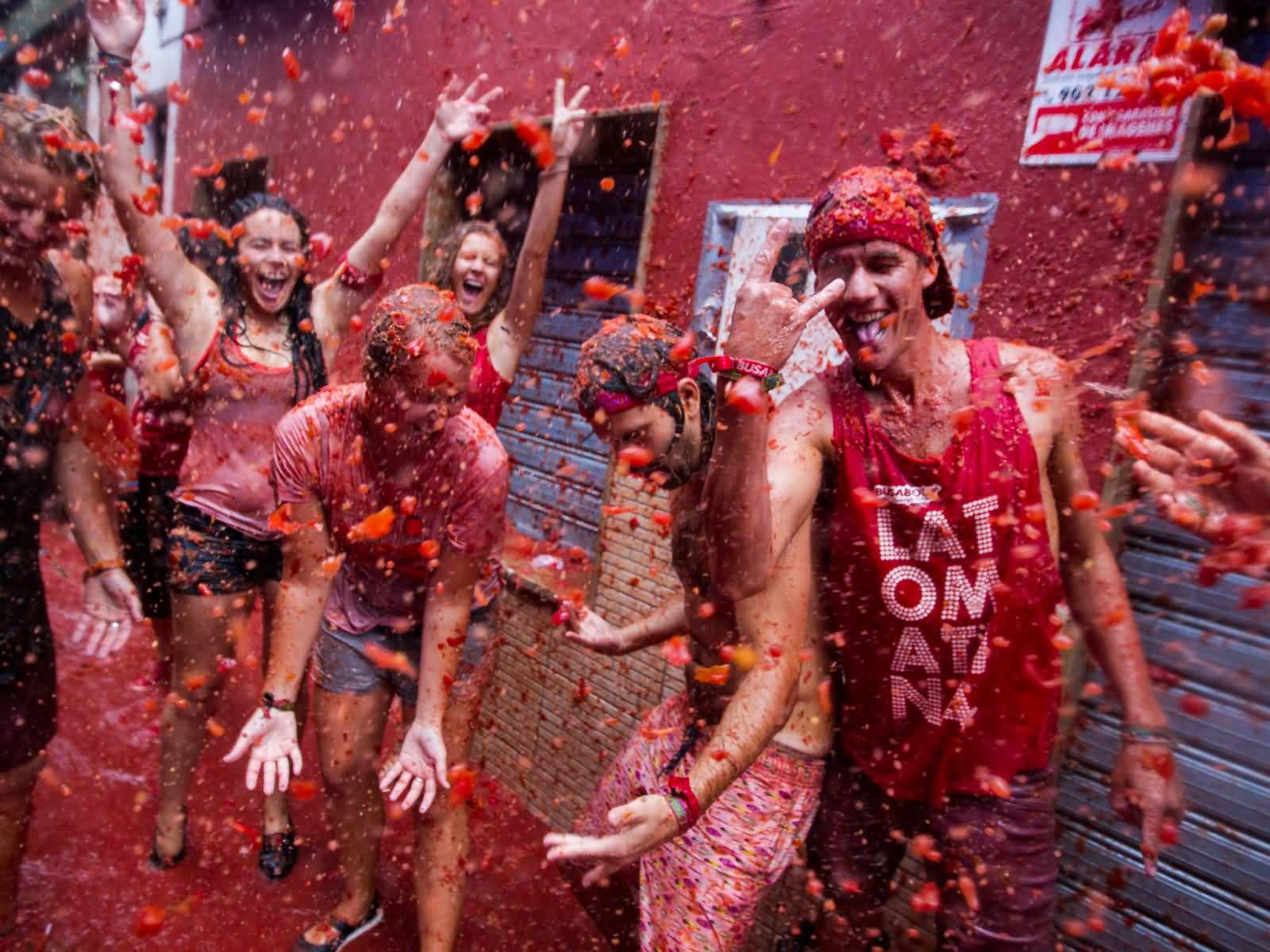 35+ Beautiful La Tomatina Festival Pictures And Photos