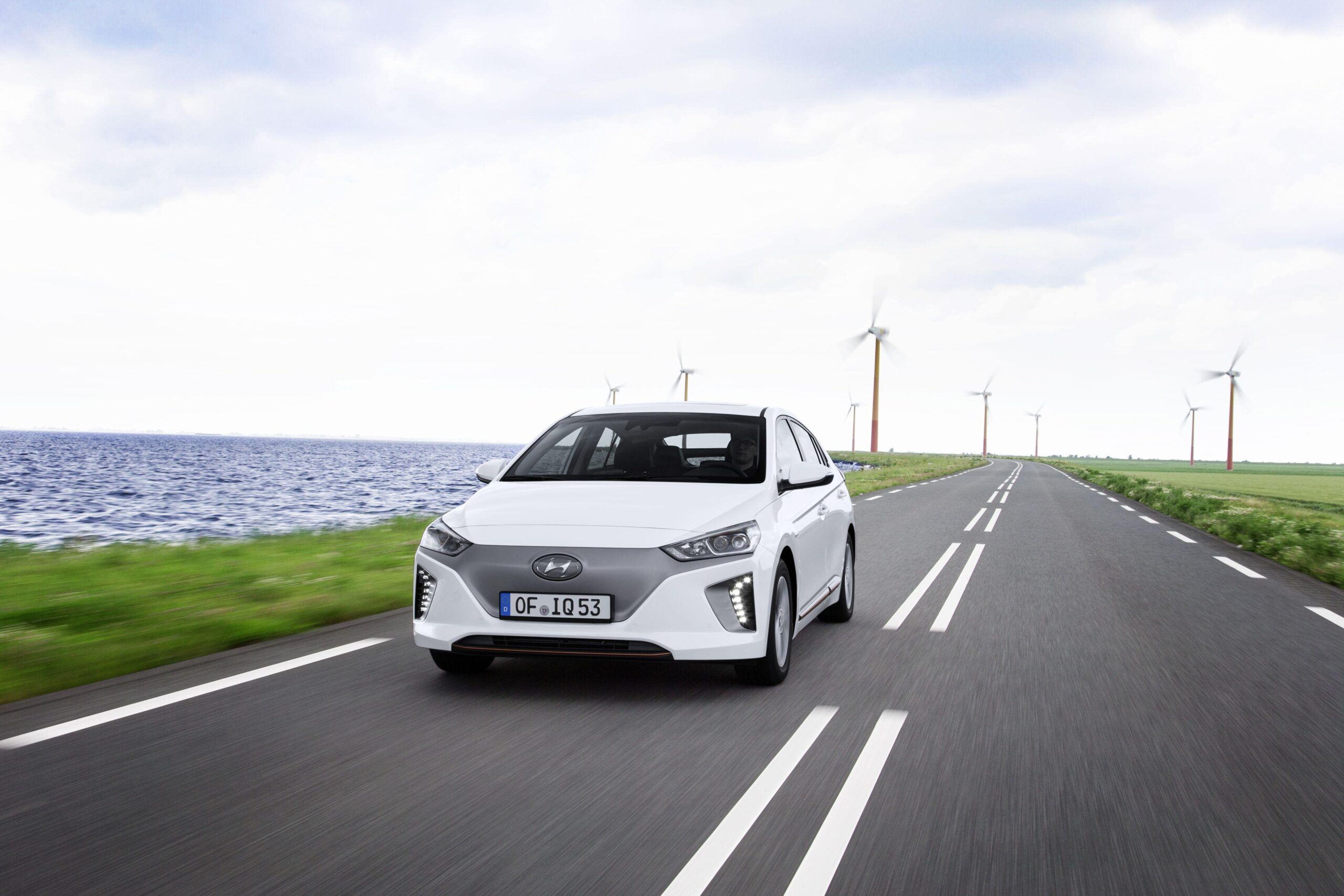 Wallpapers Wednesday: Hyundai IONIQ Electric