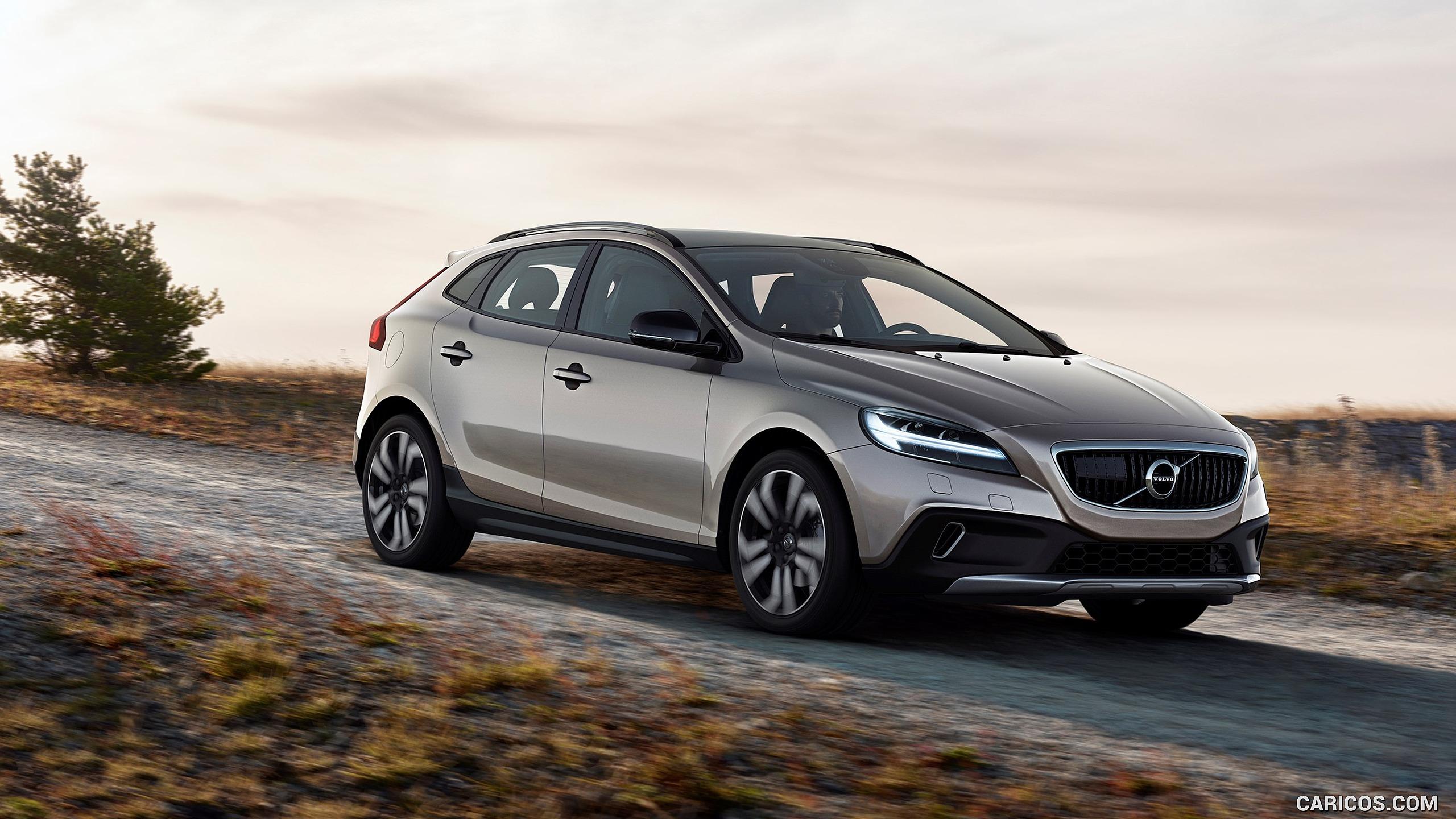 2017 Volvo V40 T5 AWD Cross Country