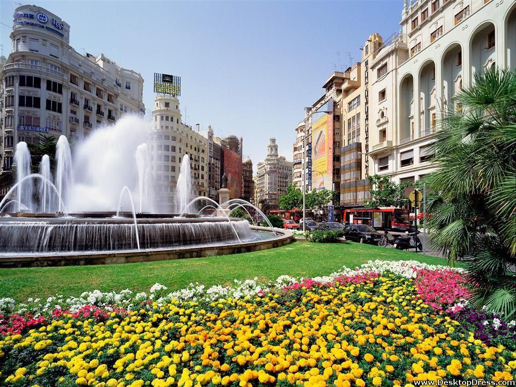 Desktop Wallpapers » Other Backgrounds » Plaza Del Ayuntamiento