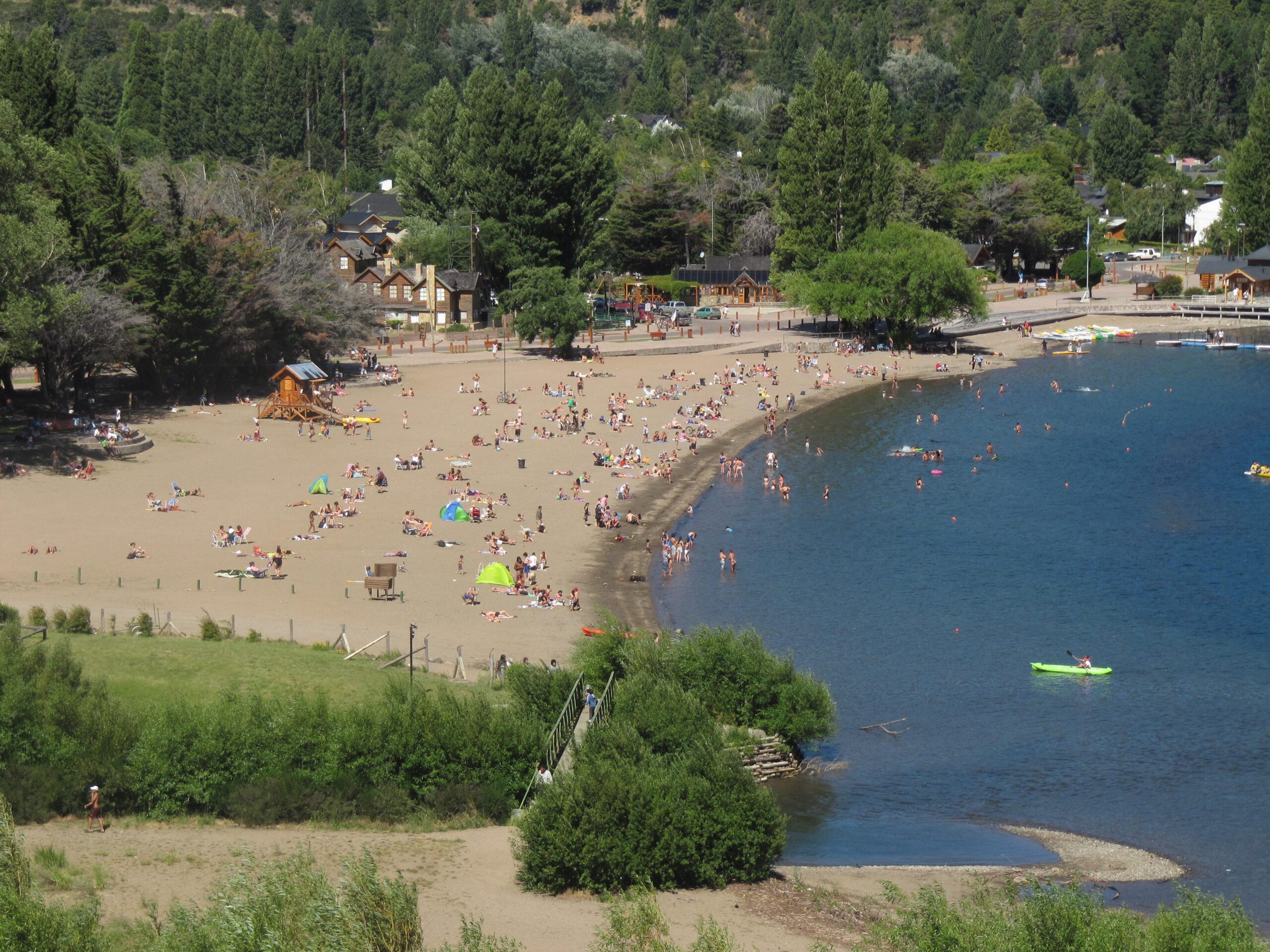 File:Playa san martin de los andes lago lacar