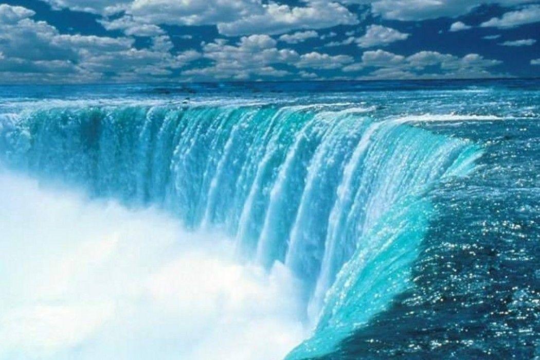 Niagara Falls: The Best of Four Seasons