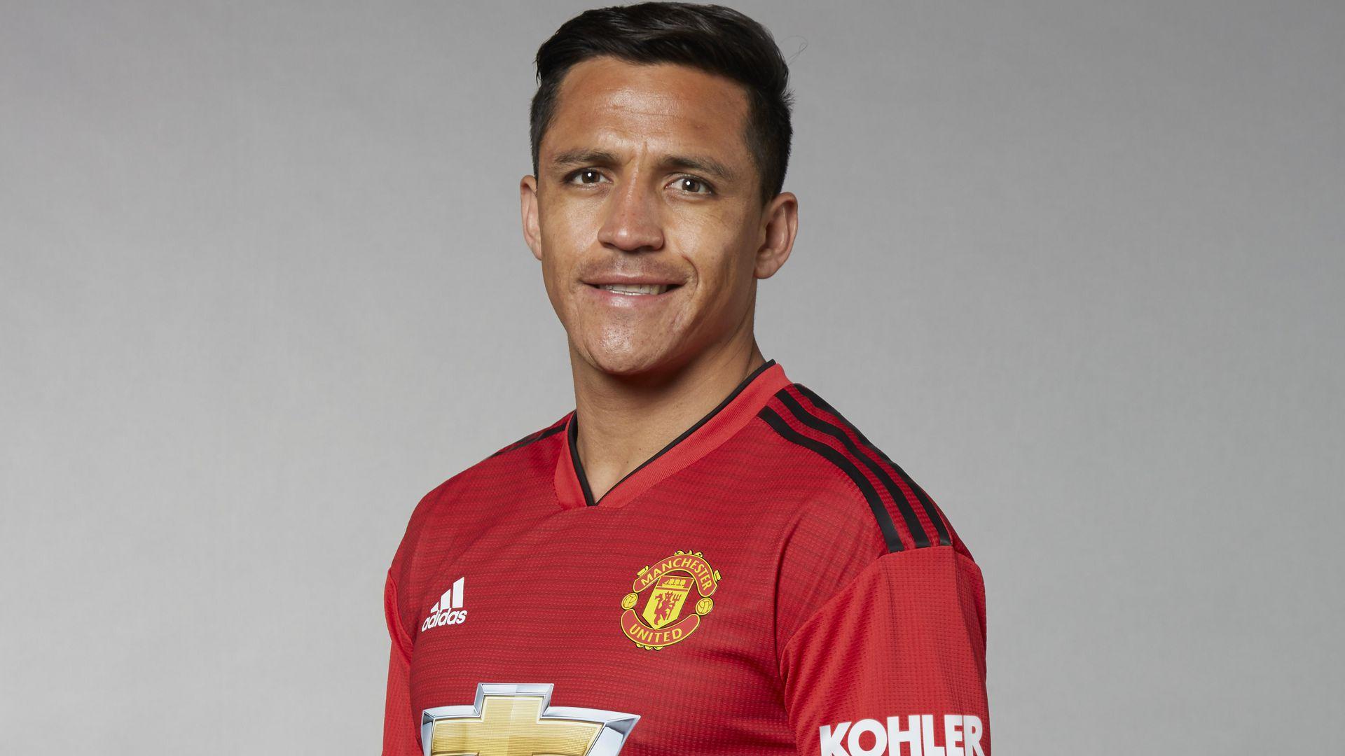 Alexis Sanchez: Man Utd’s objective must be to win trophies in 2018