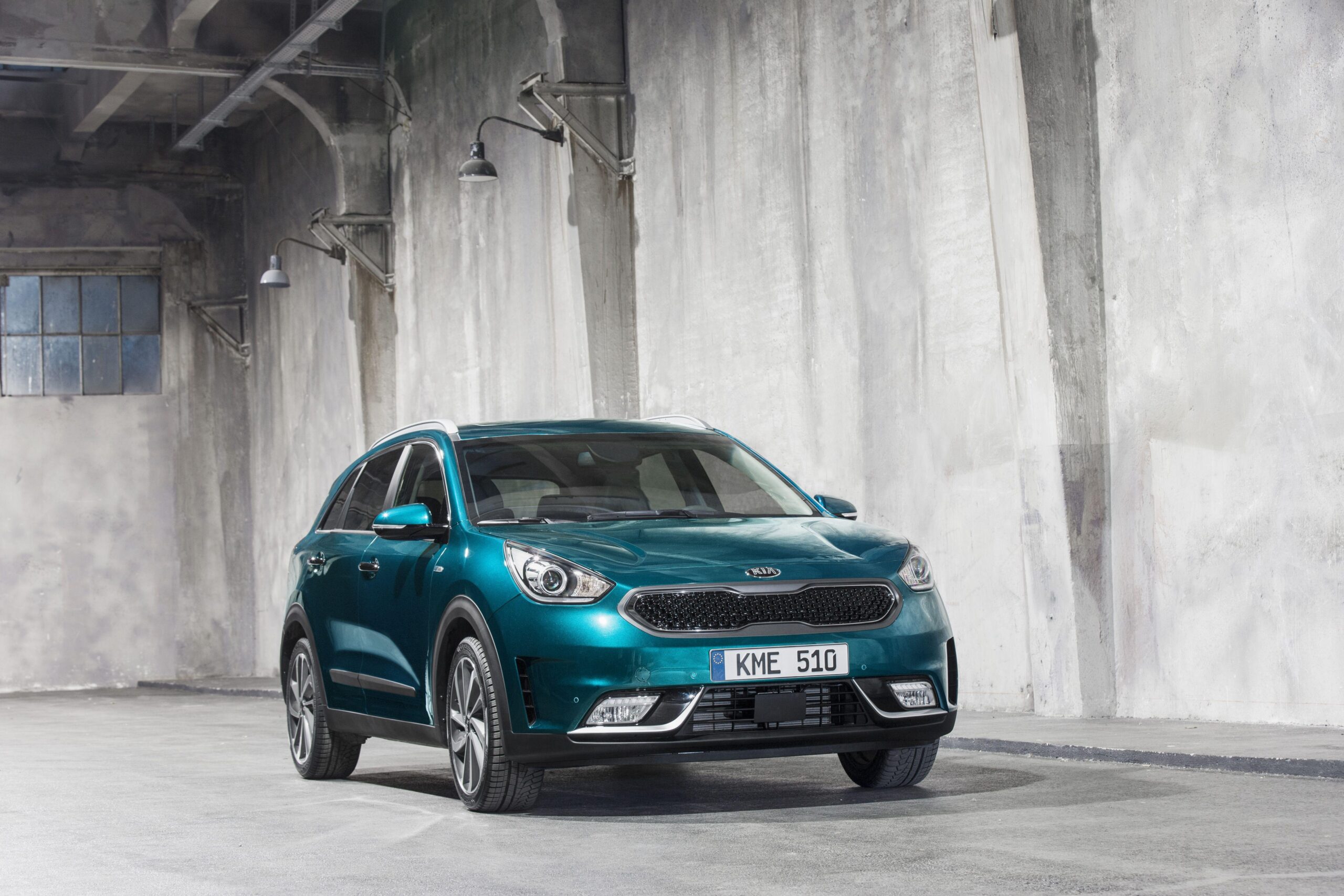 debut for new Kia Niro hybrid crossover