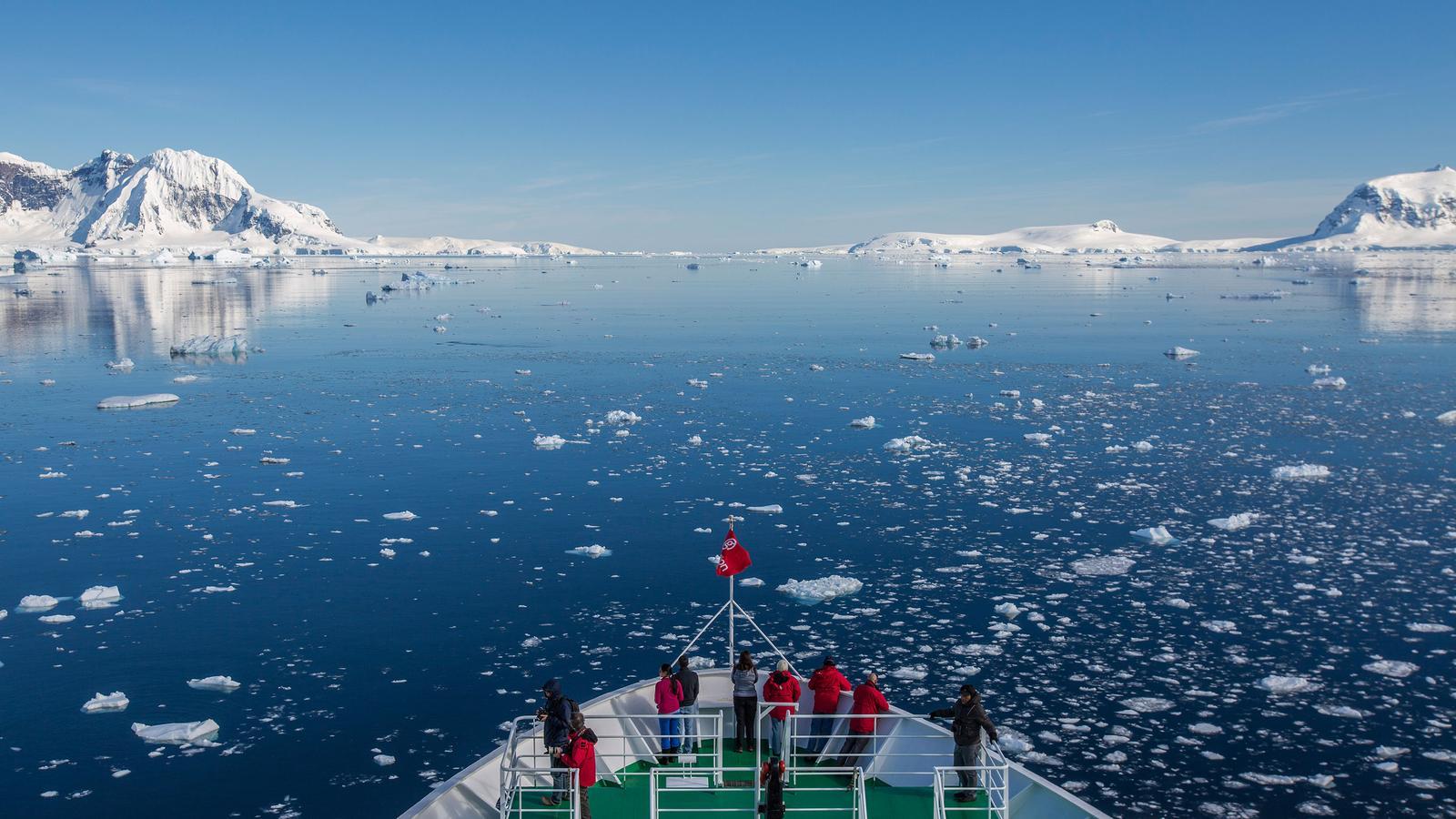 Quest for the Antarctic Circle in Antarctica, Antarctica