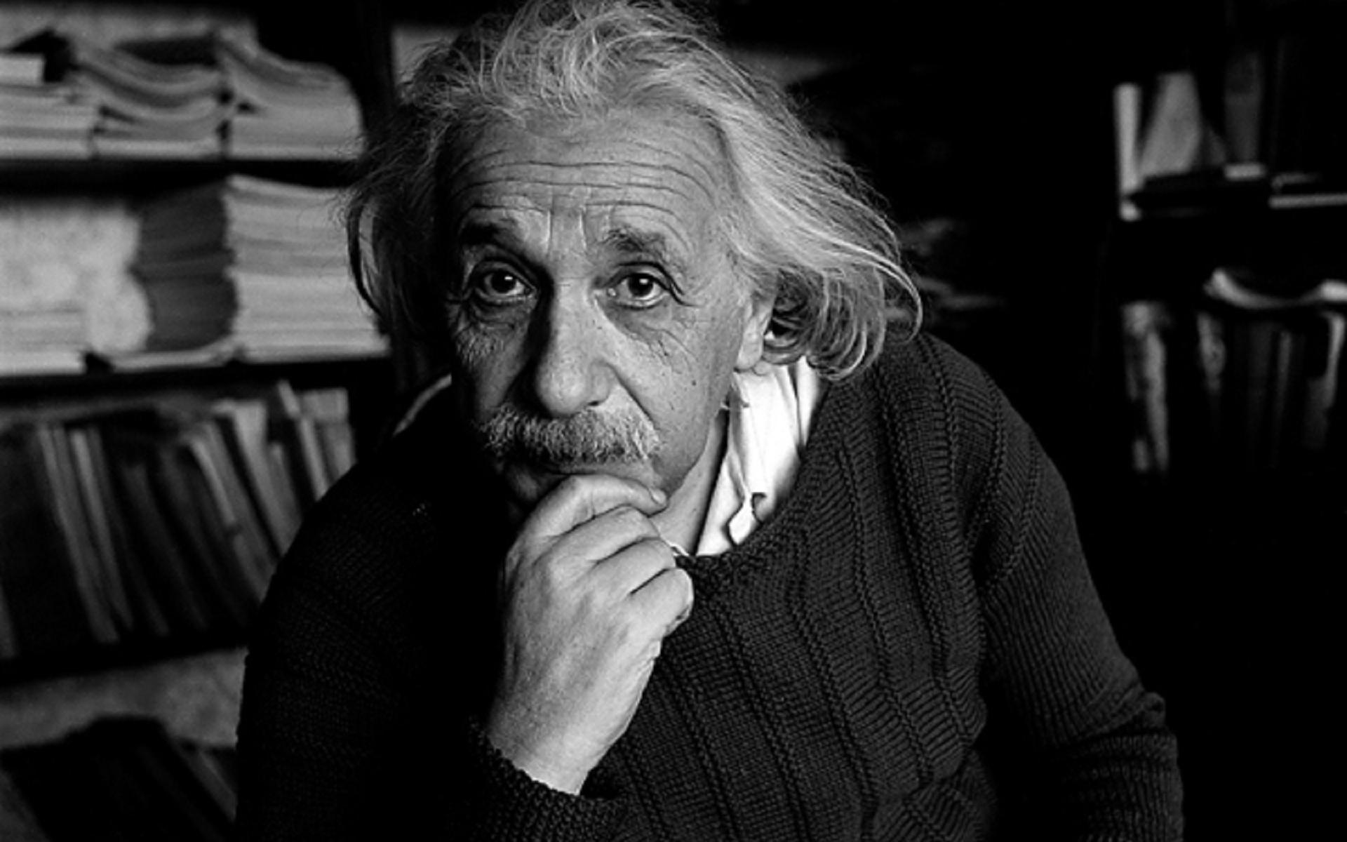 Albert Einstein Wallpapers 11