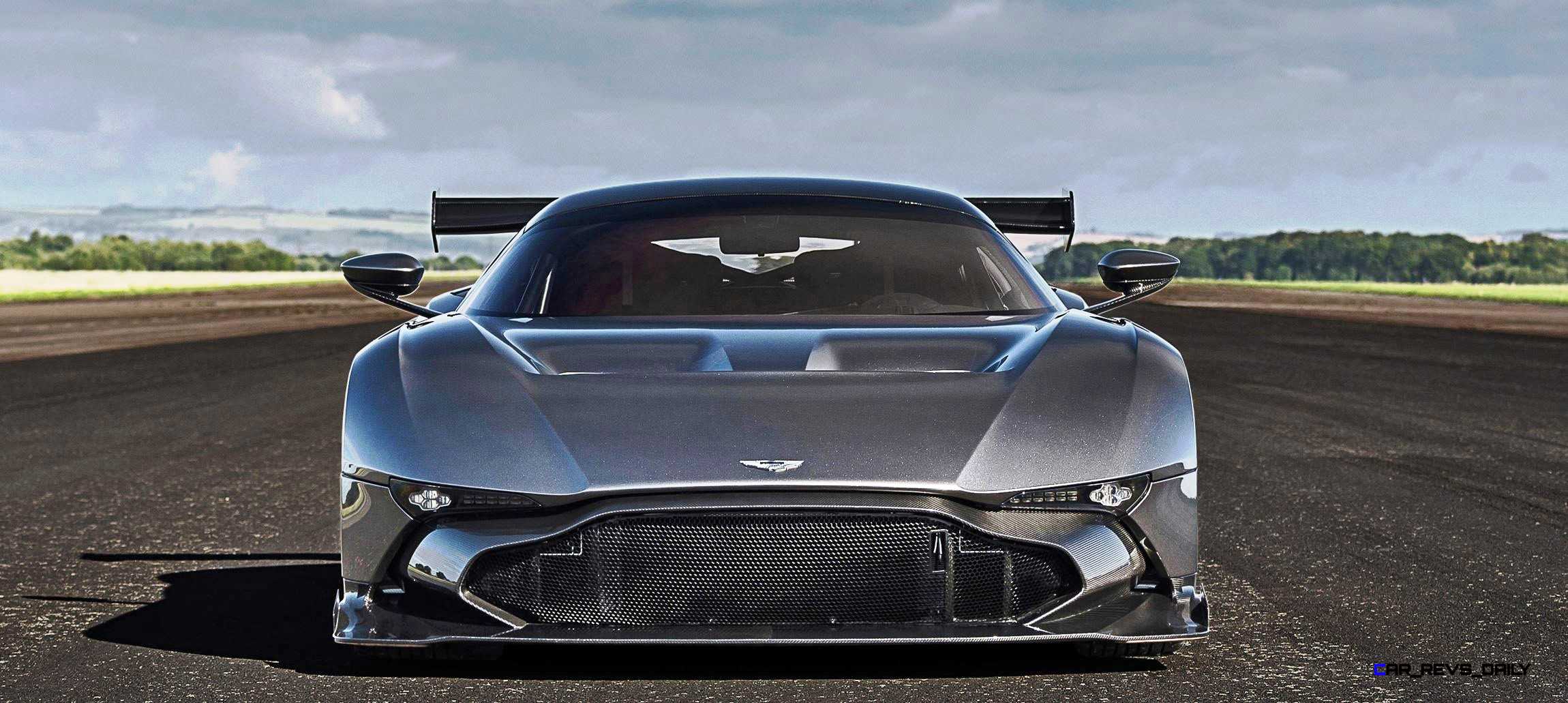 2016 Aston Martin VULCAN Meets Legendary Avro Vulcan Namesake