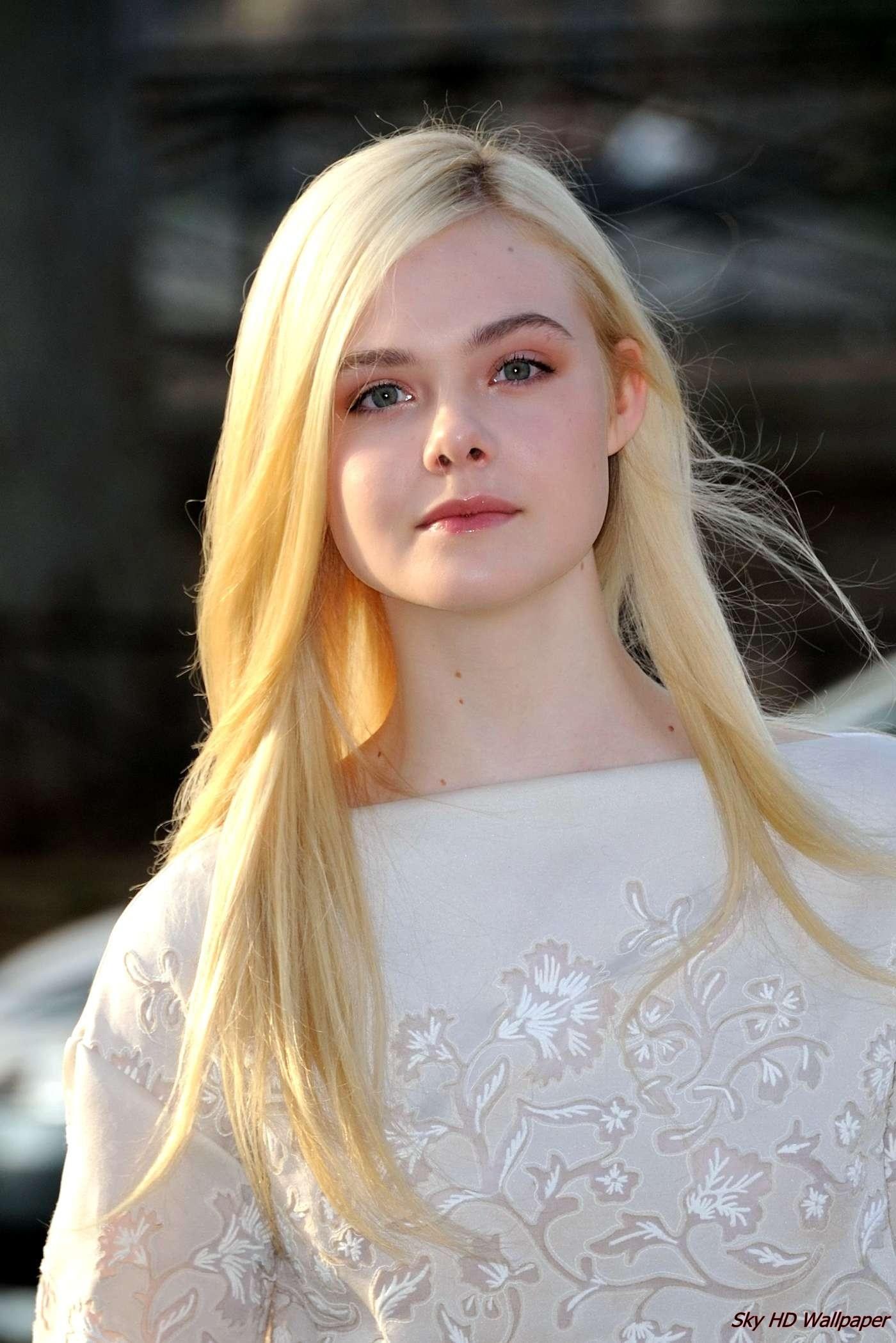 Elle Fanning Wallpapers