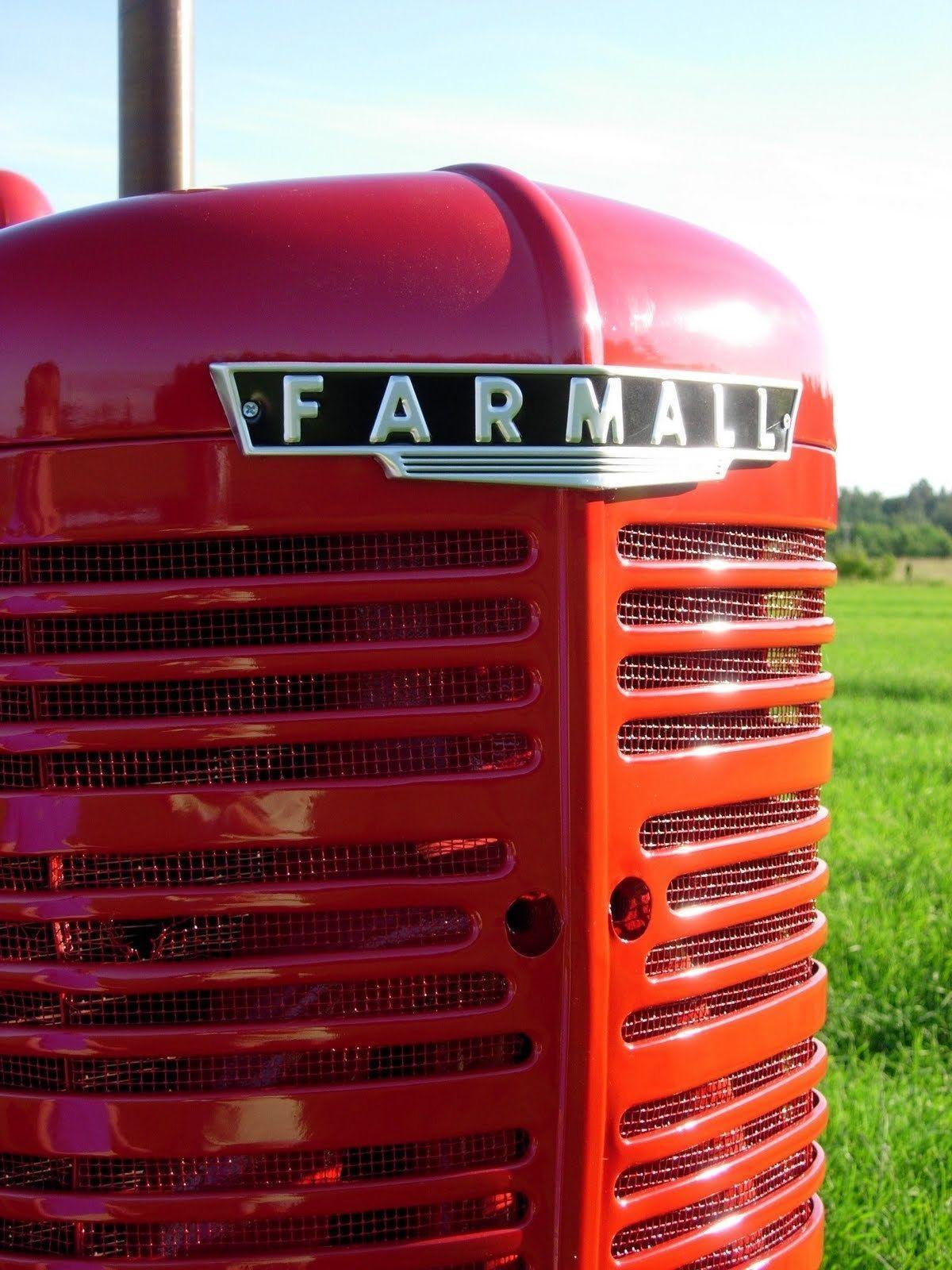 Classic Farmall M Wallpapers