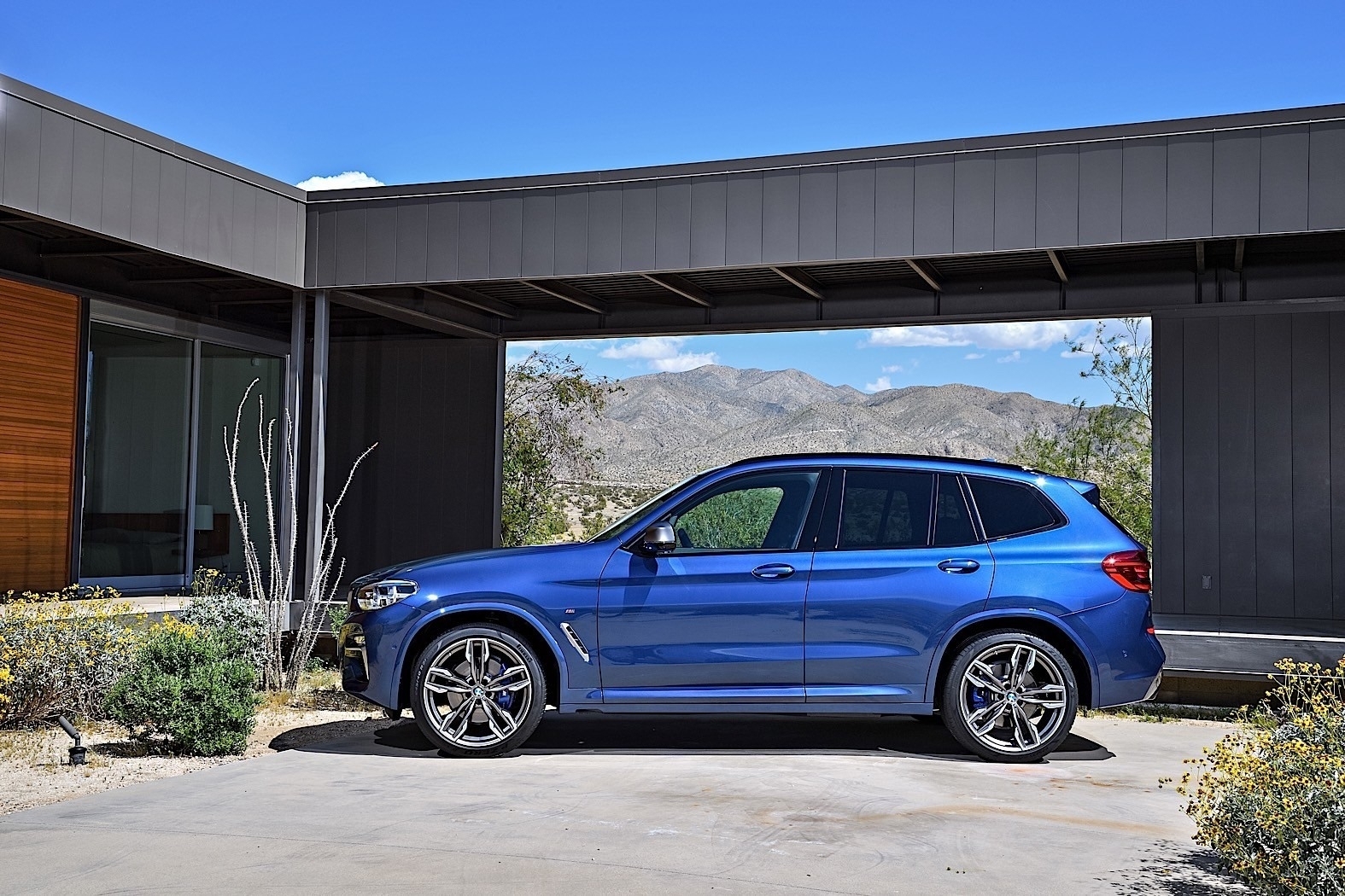 2020 BMW iX3 Top High Resolution Image