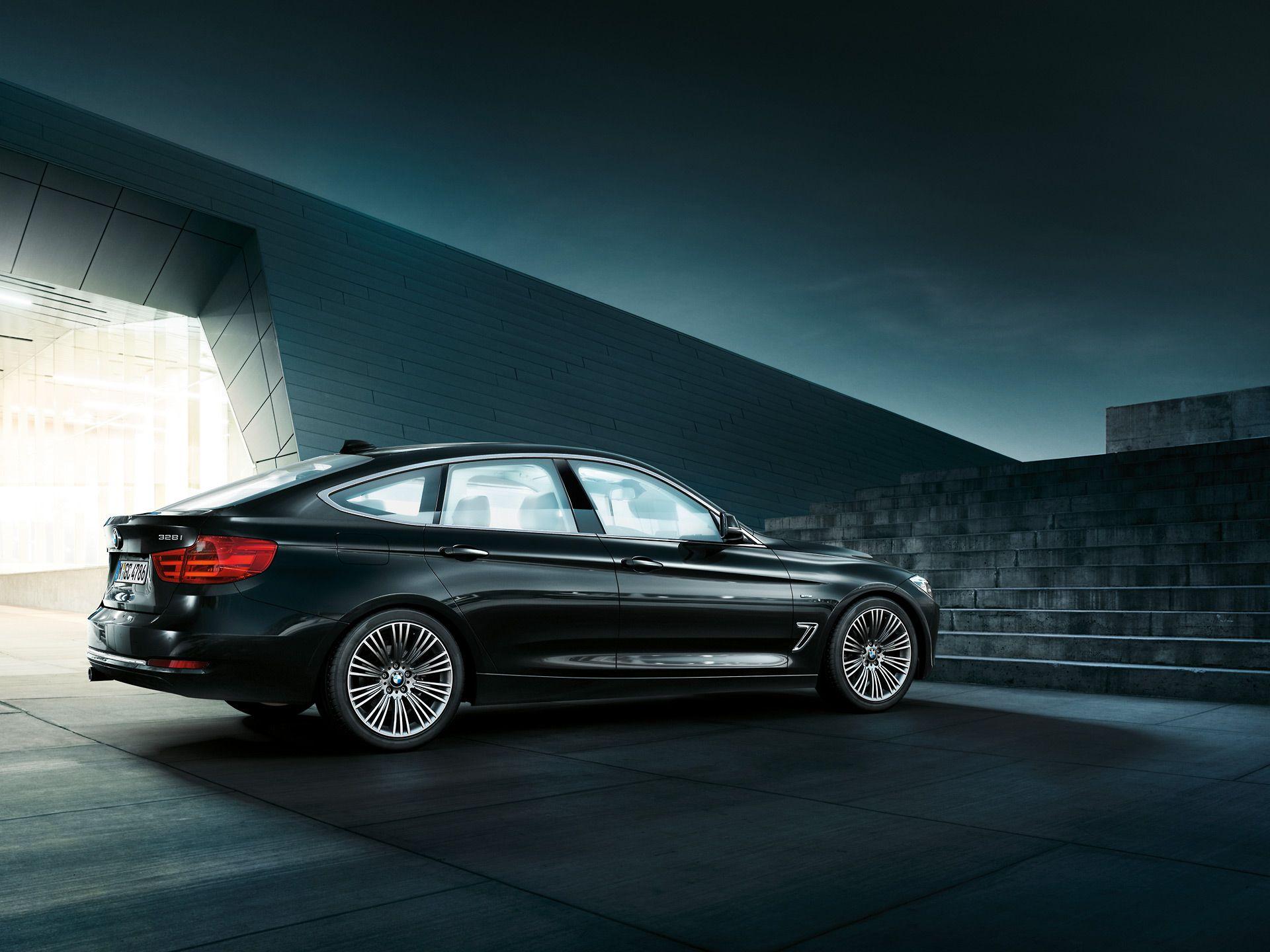 BMW 3 Series Touring : Image and videos