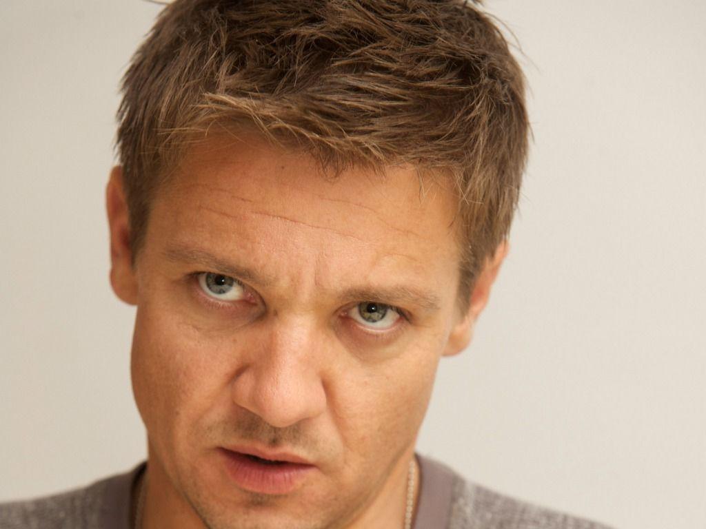 Jeremy Renner wallpapers