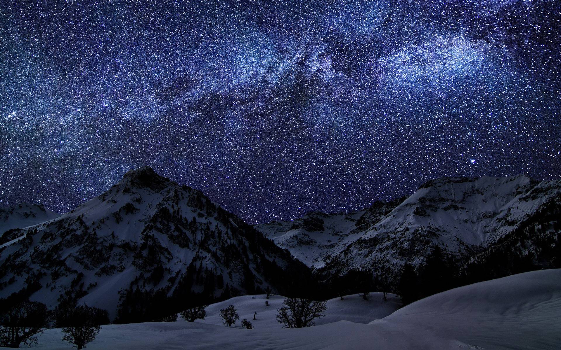 Milky Way above the mountains Wallpapers #