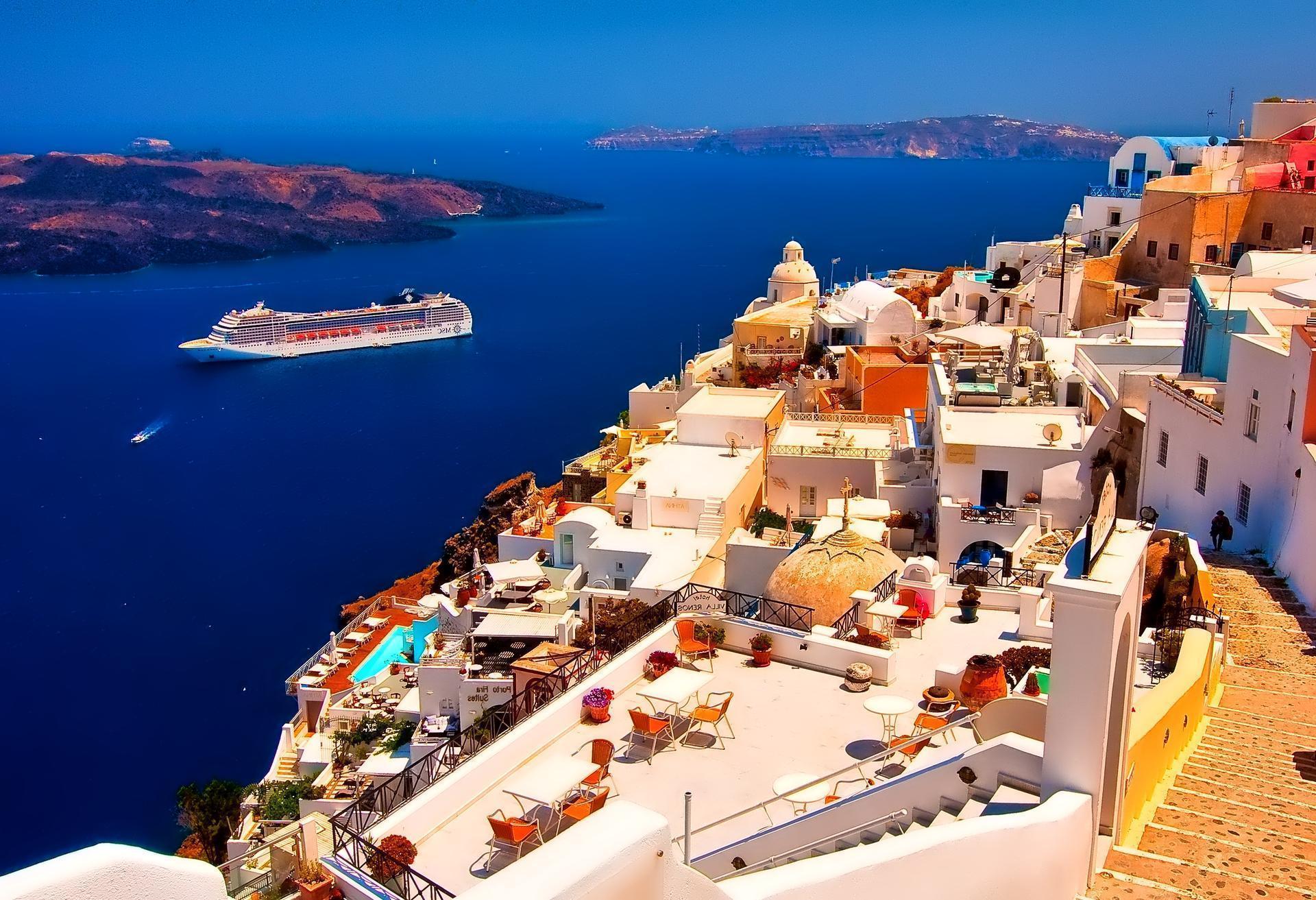 Beautiful Small Town Oia Santorini Greece Desktop Wallpapers