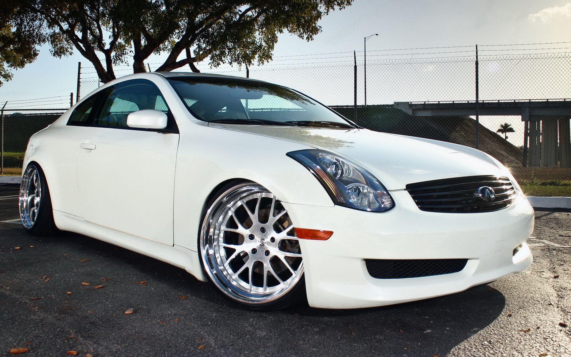 Infiniti G35 White