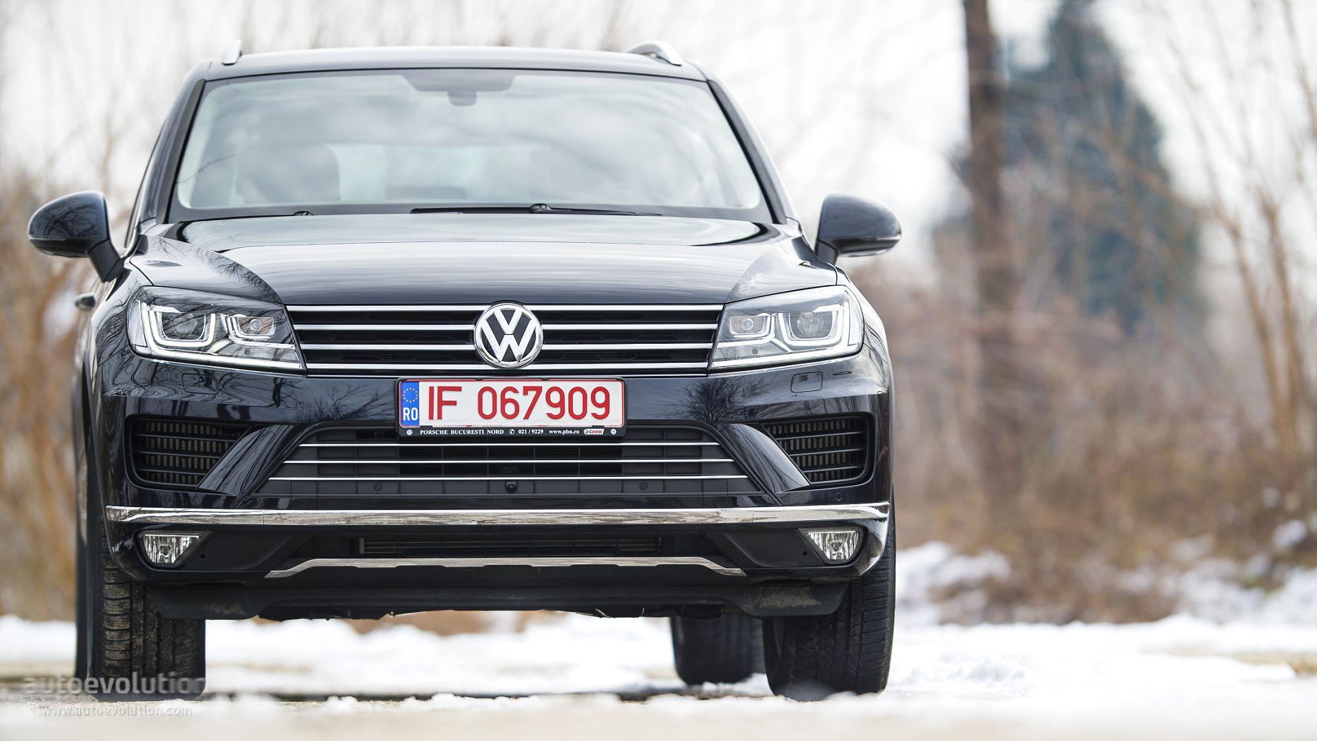 2015 Volkswagen Touareg HD Wallpapers