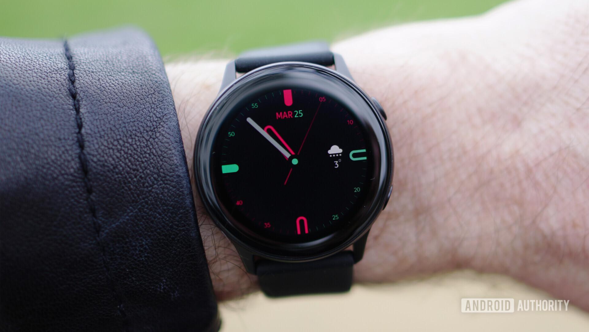 Samsung Galaxy Watch Active review: great hardware let down by