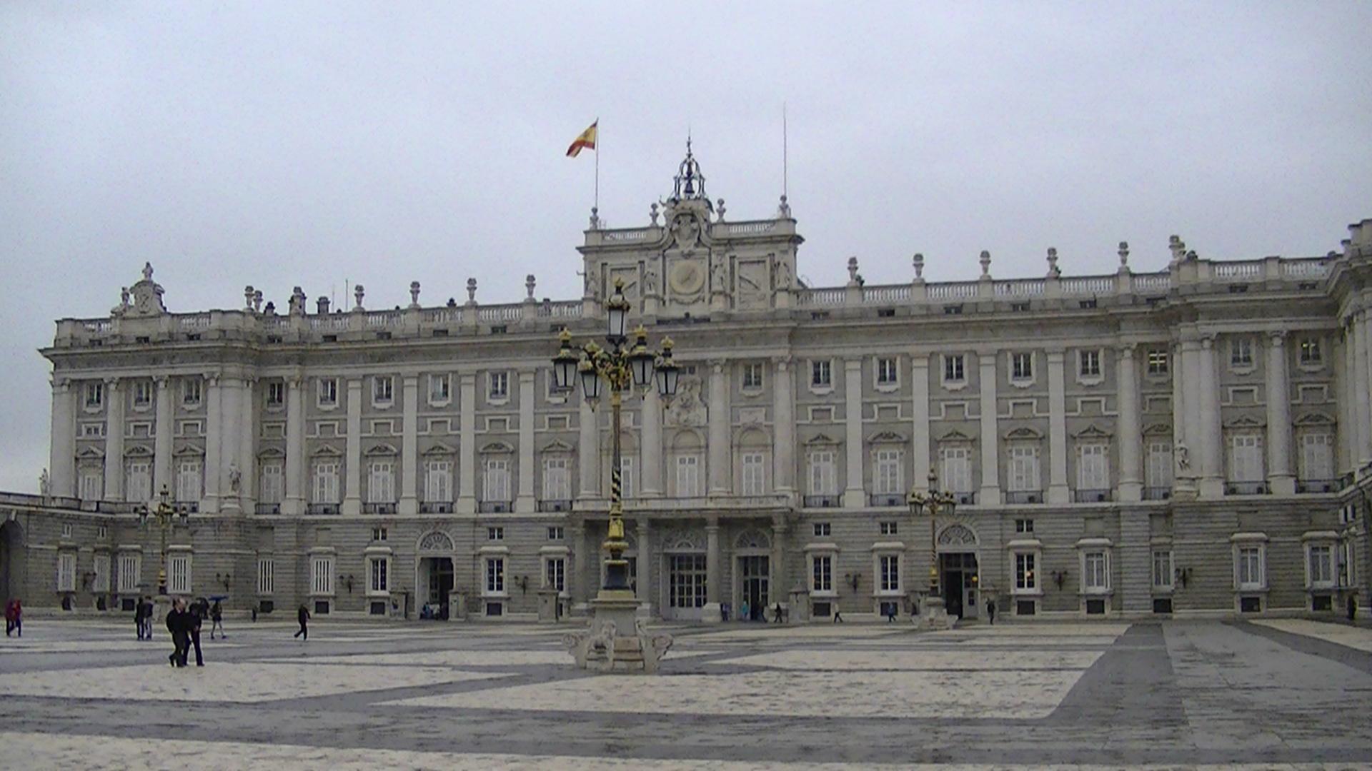 File:Madrid Royal Palace