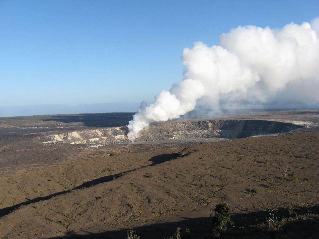 File:Hawaii Volcanoes National Park