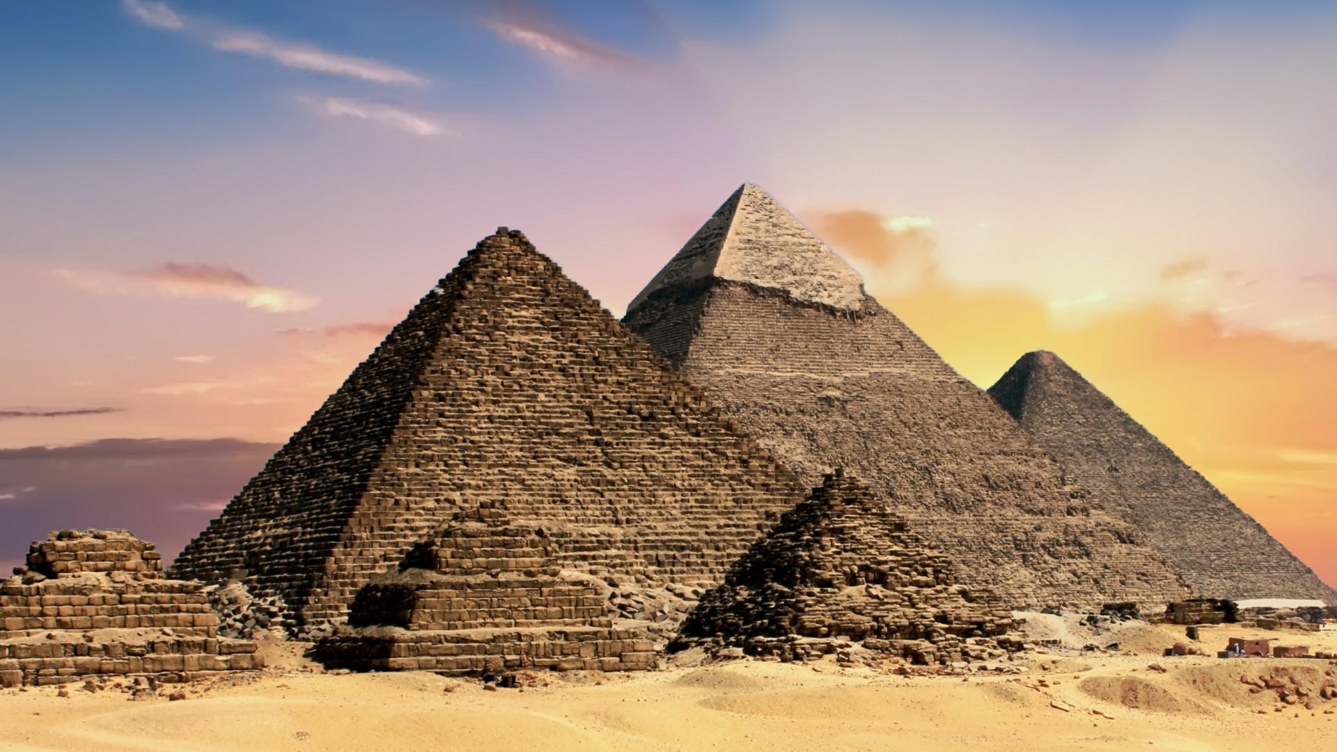 53+ Giza Pyramids Wallpapers