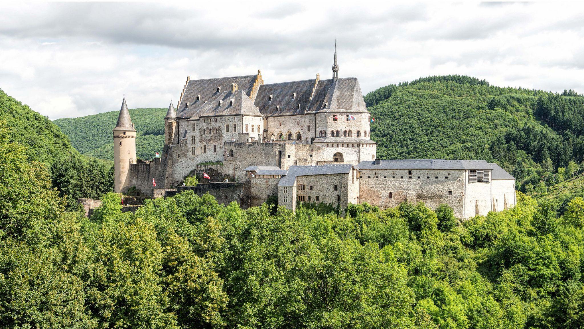 Wallpapers Luxembourg Vianden Castle, Vianden, Diekirch