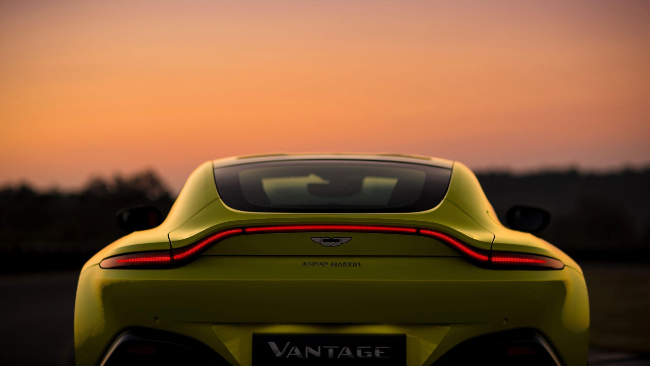 Wallpapers Aston Martin Vantage, 2018, 4K, Automotive / Cars,