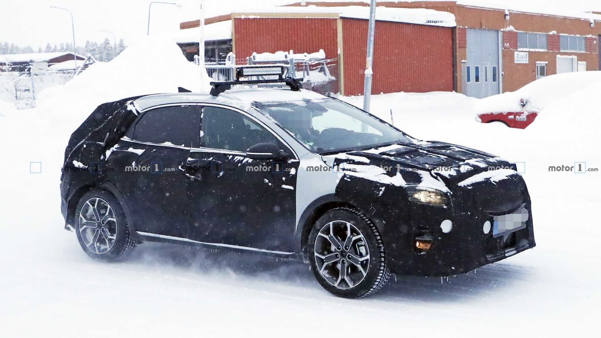 2019 Kia XCeed Crossover Spied Ahead Of Geneva Debut [UPDATE]