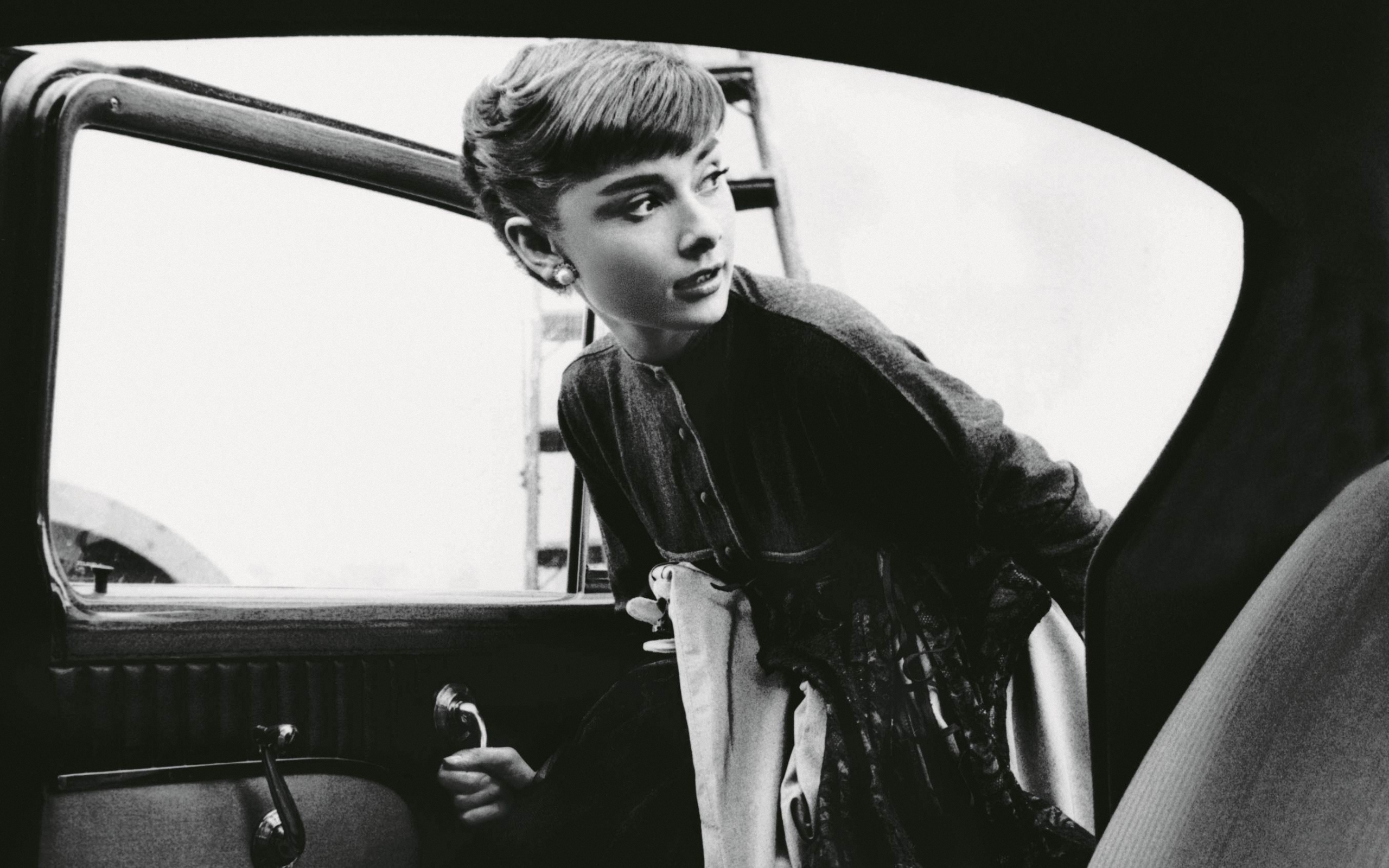 Audrey Hepburn Wallpapers