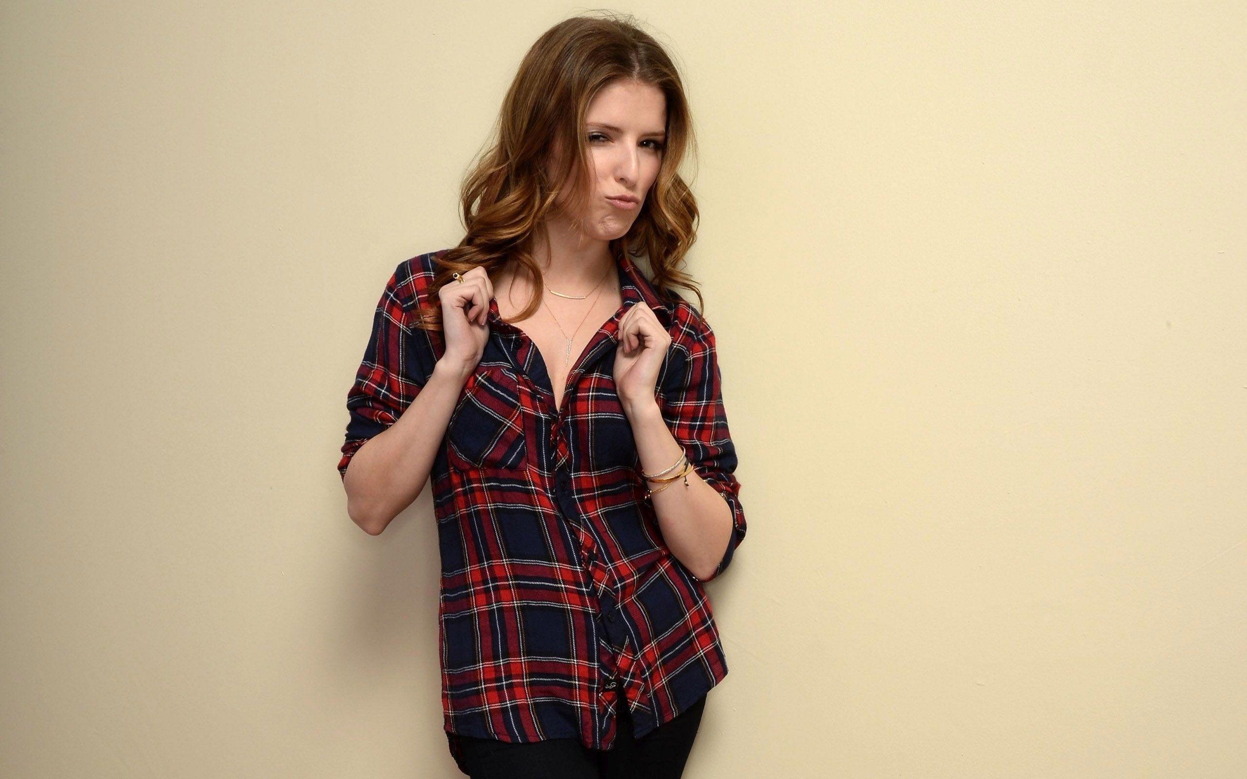 Anna Kendrick Wallpapers High Resolution and Quality Download