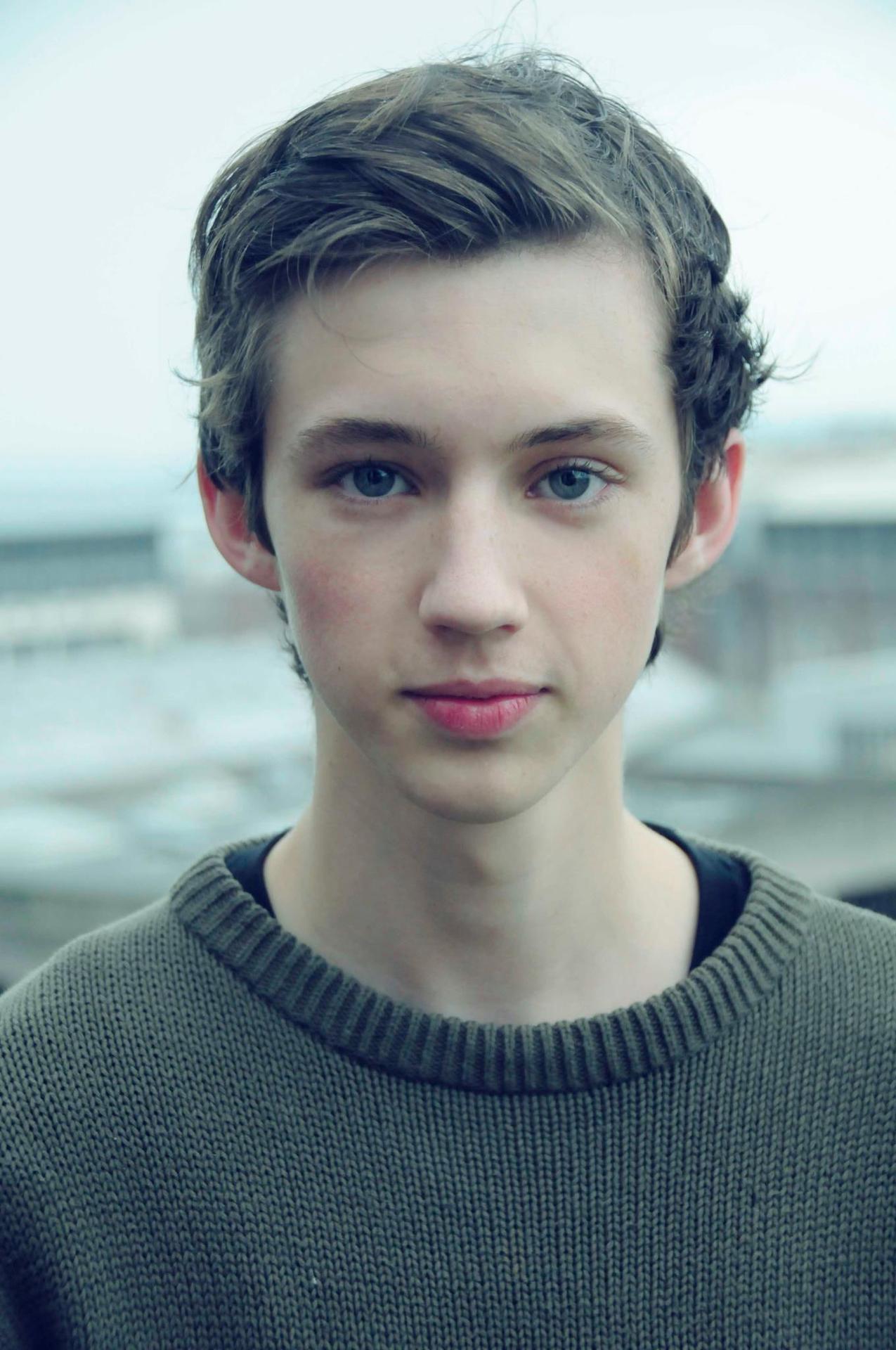 Troye Sivan image Troye Sivan HD wallpapers and backgrounds photos