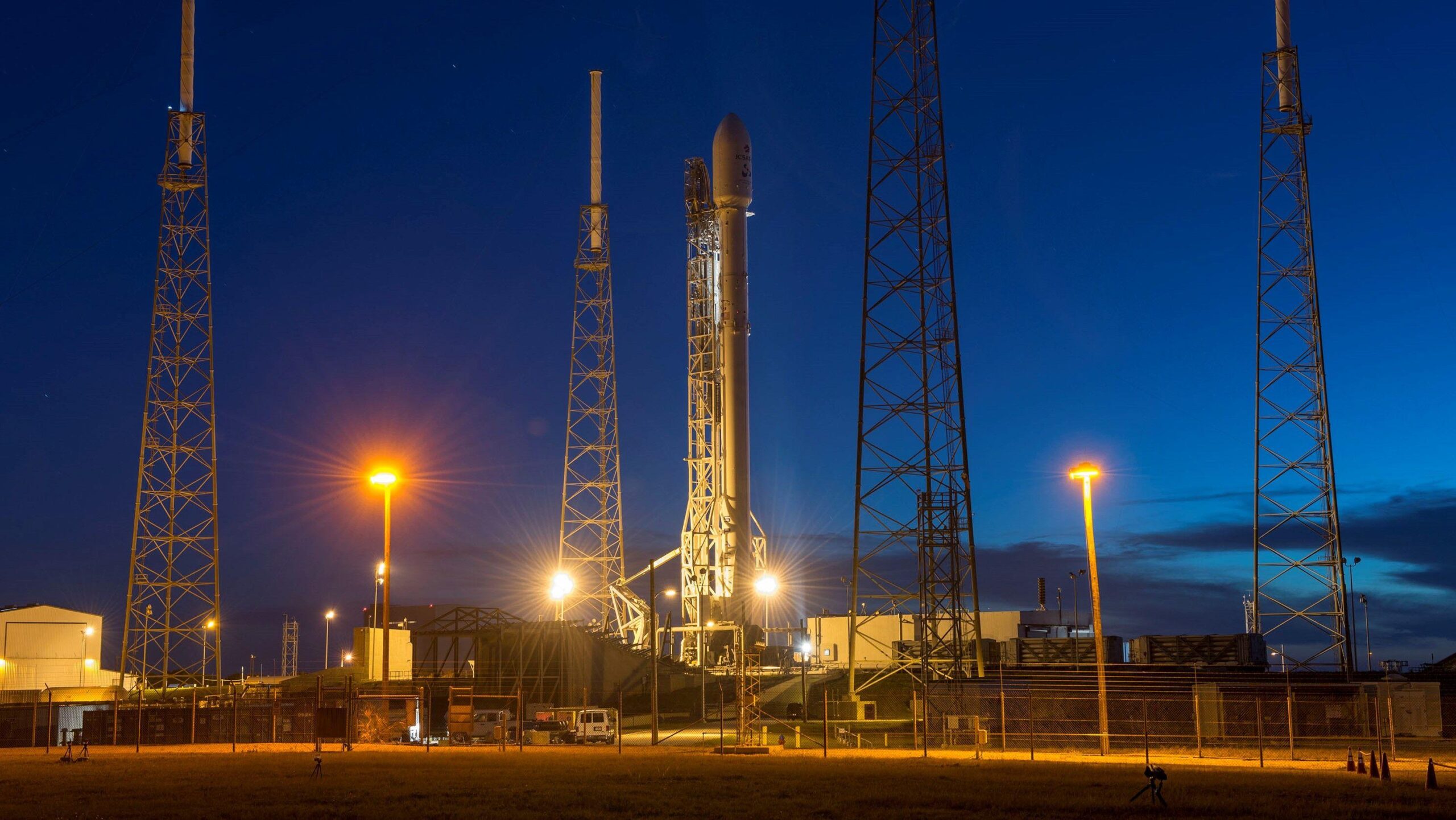 spaceX falcon 9 Full HD Wallpapers and Backgrounds