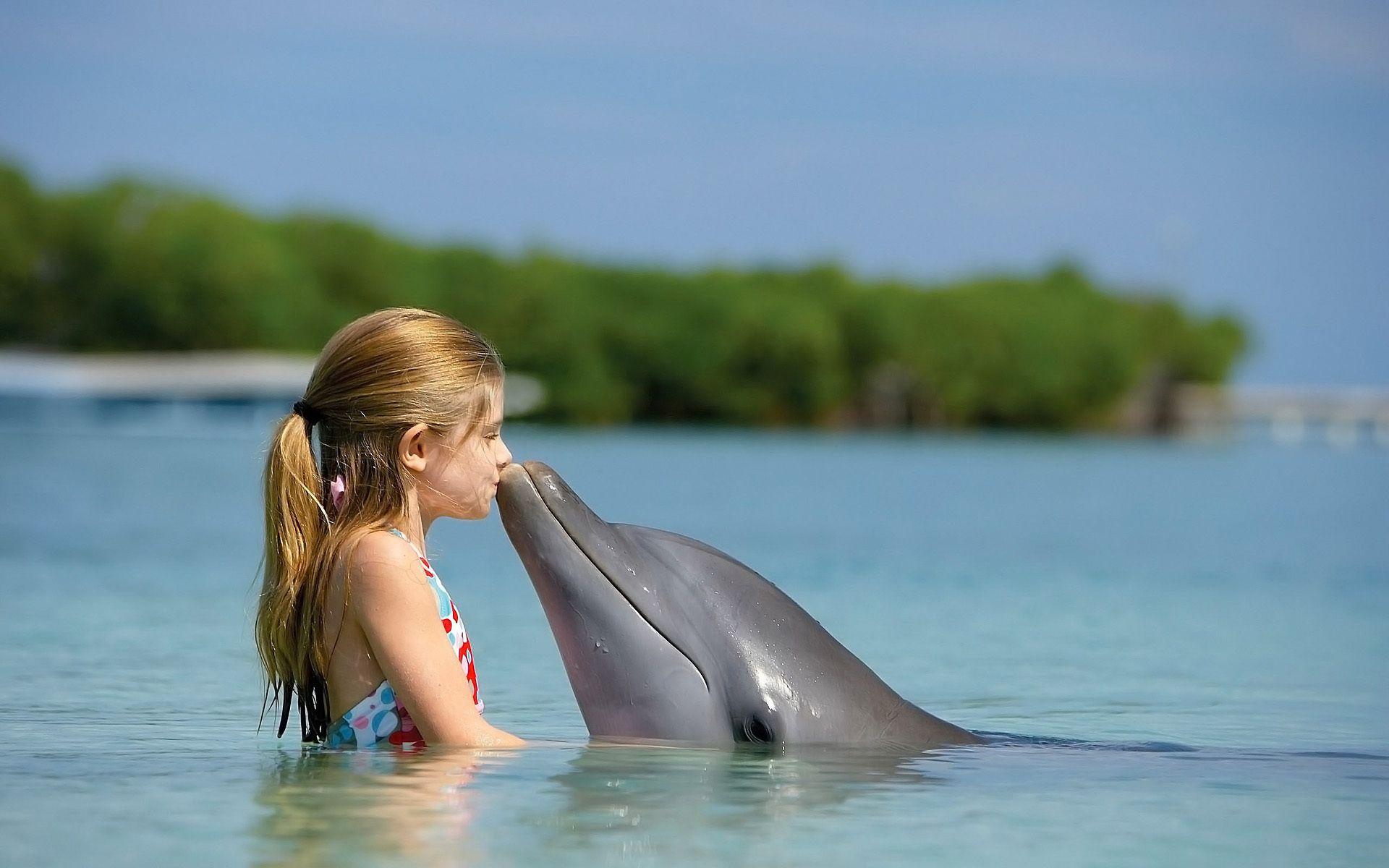 Happy World Kiss Day: Kissing HD wallpapers collection