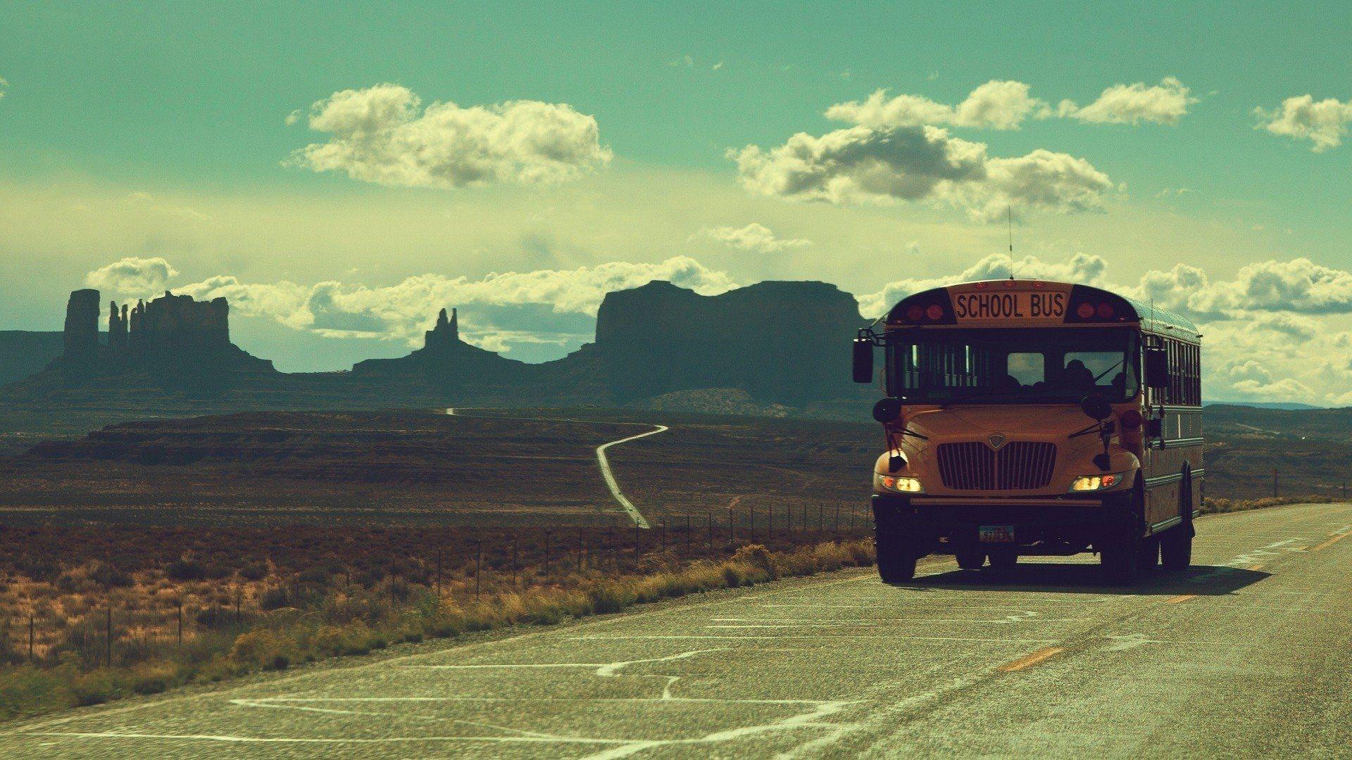 1 School Bus HD Wallpapers