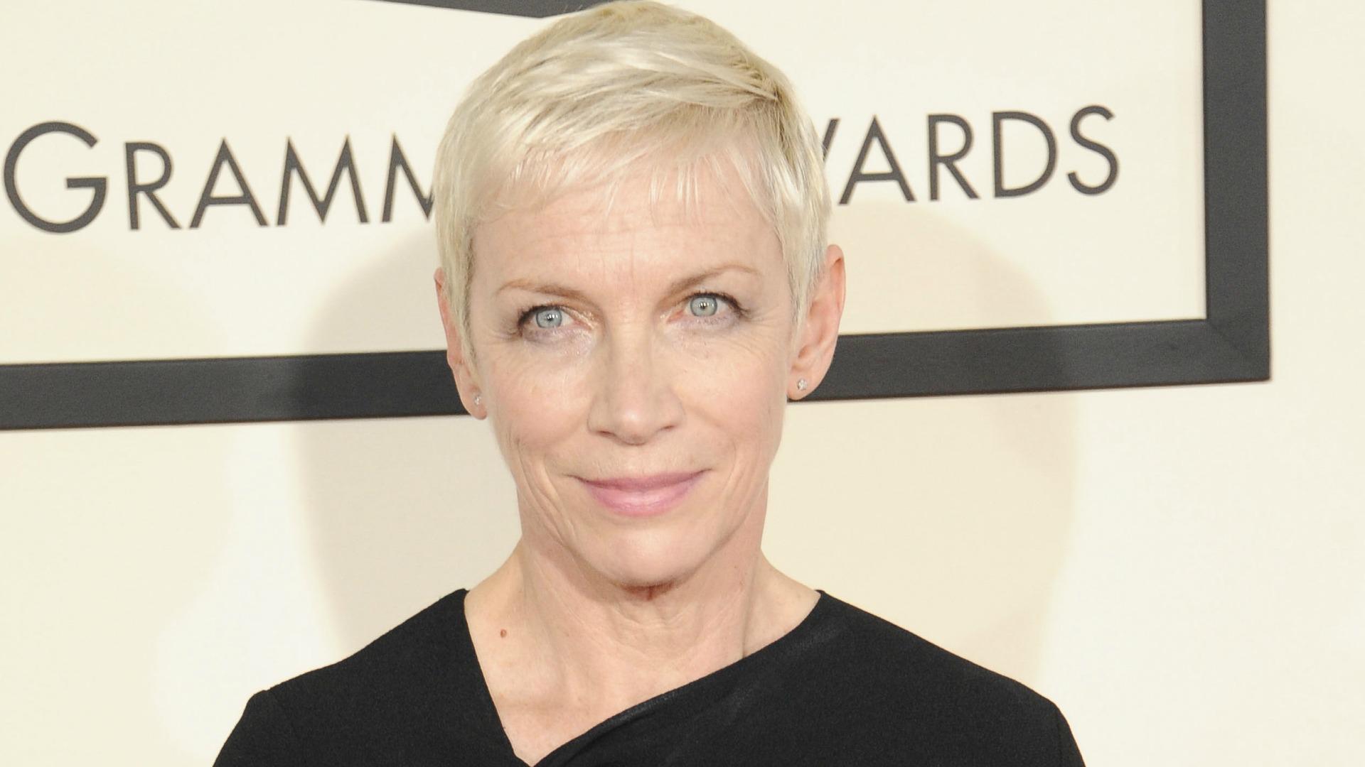 Annie Lennox reminds us how irrelevant gender is when it comes to