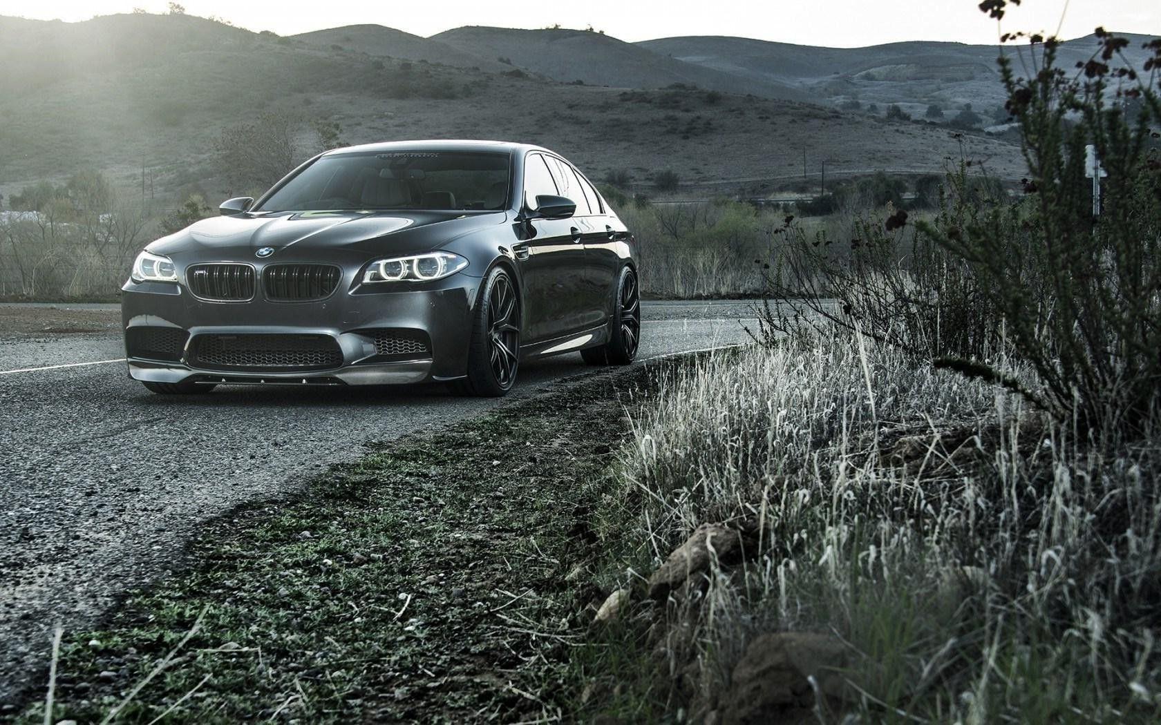 36+ BMW M5 F10 wallpapers HD High Quality Download