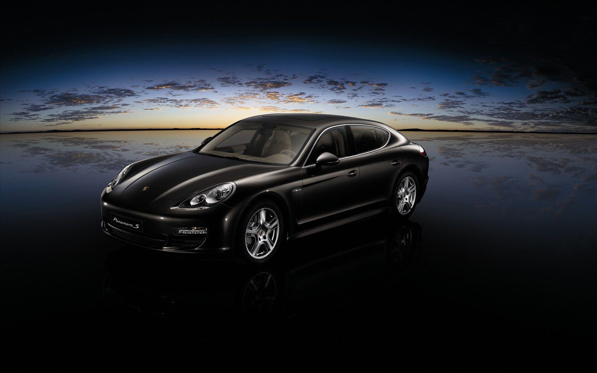 38 Porsche Panamera HD Wallpapers