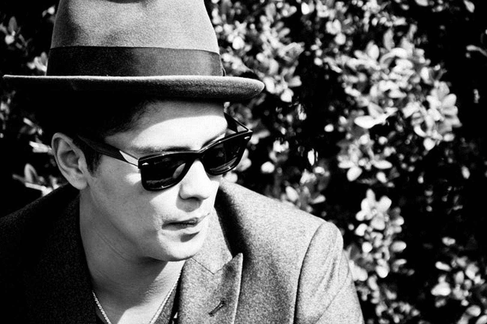 Download the Bruno Mars Wallpaper, Bruno Mars iPhone Wallpapers