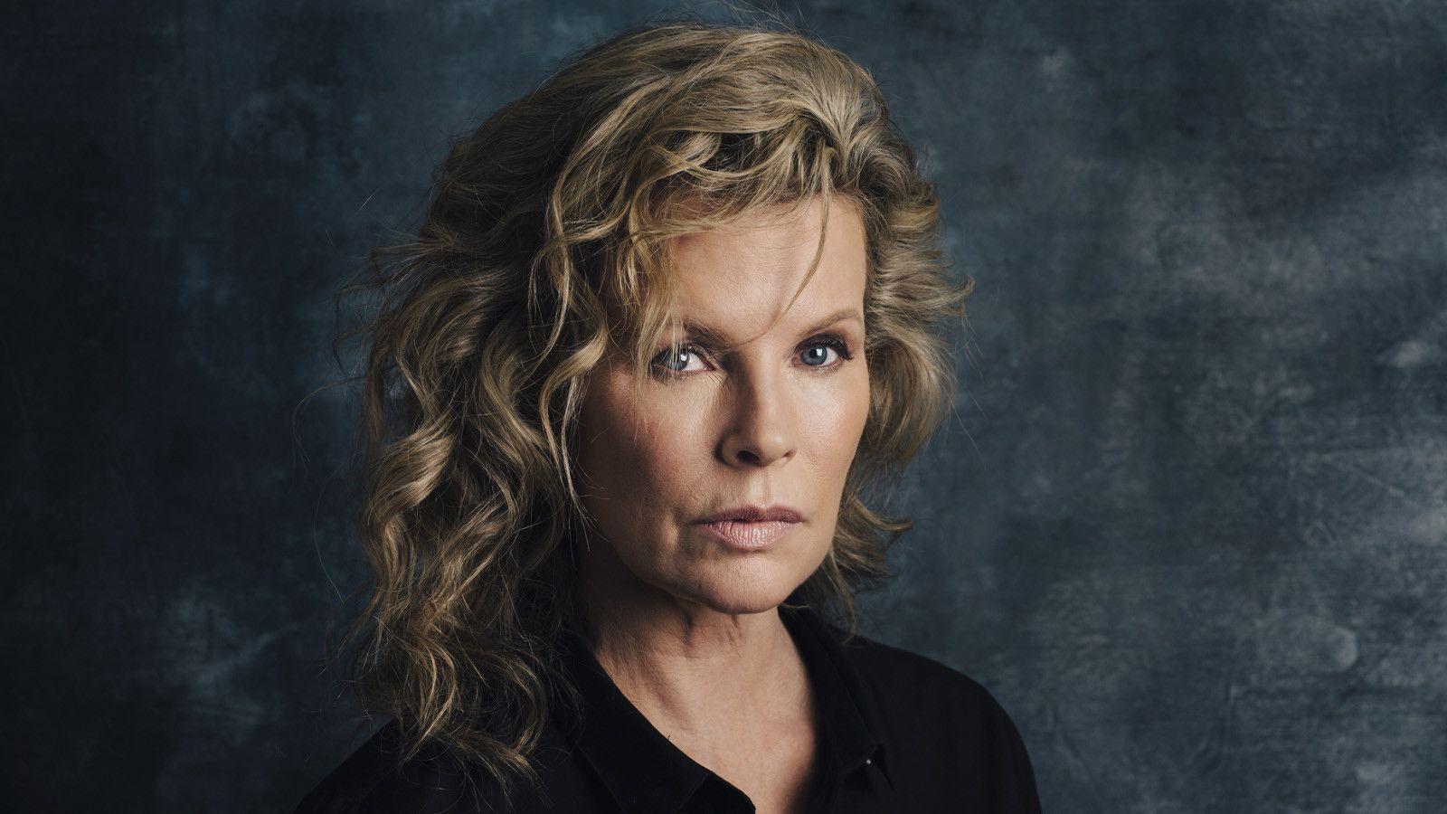 Kim Basinger Wallpapers