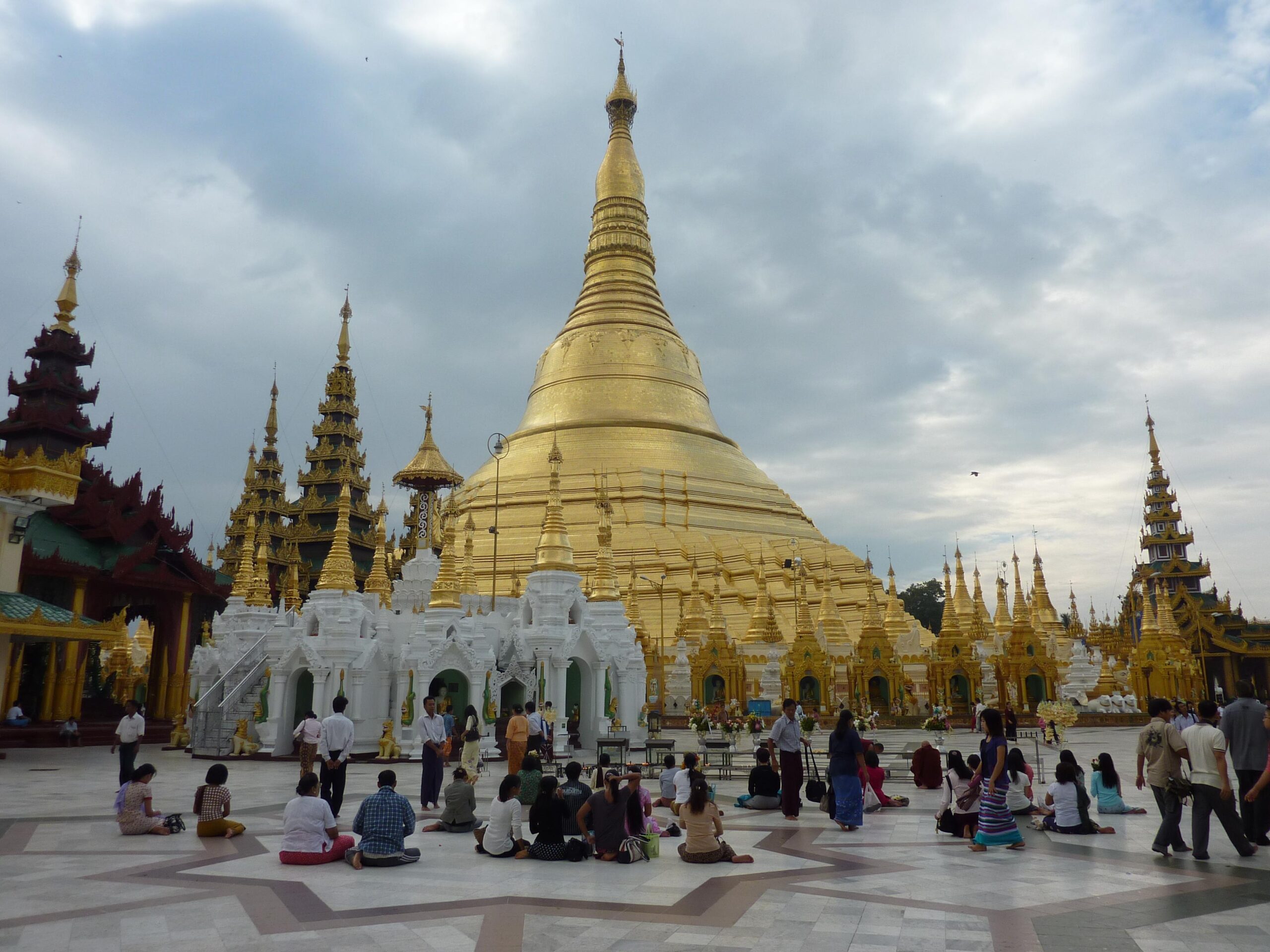 Shwedagon Pagoda, Yangon