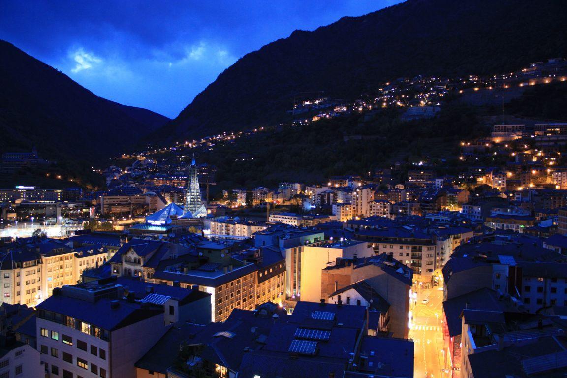 The Most Breathtaking Night Cities in Europe Part I.