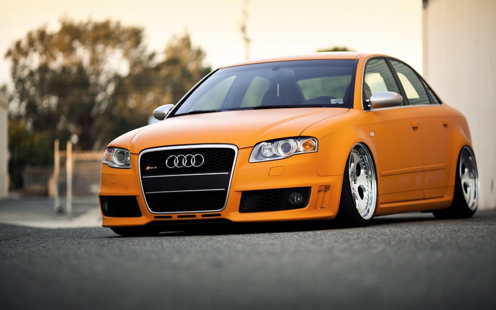 Audi B7 RS4 Rotiform DIA Wallpapers