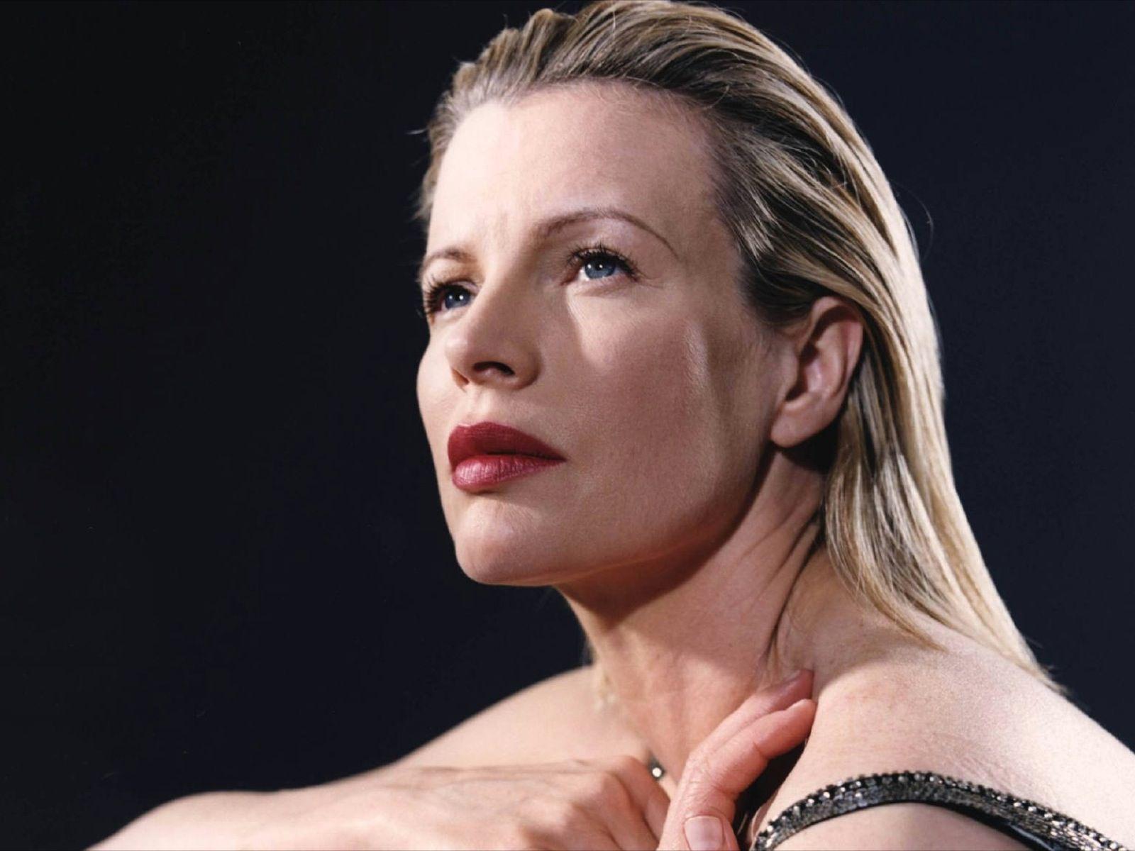 63 best Kim Basinger. image